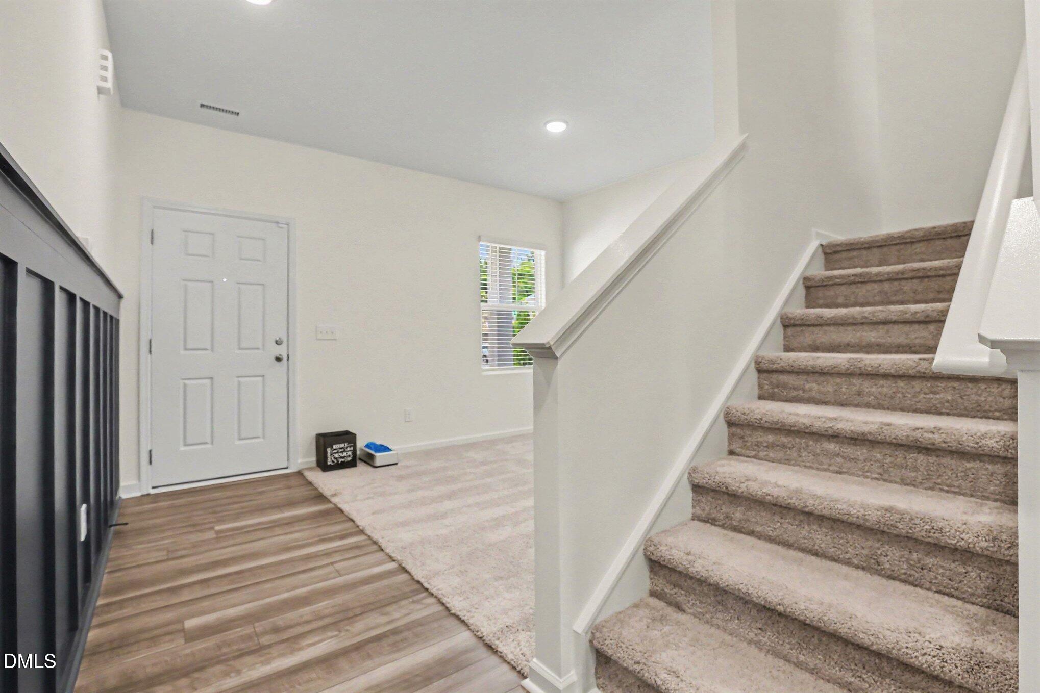 15 Hidden Glen Court Property Photo 4