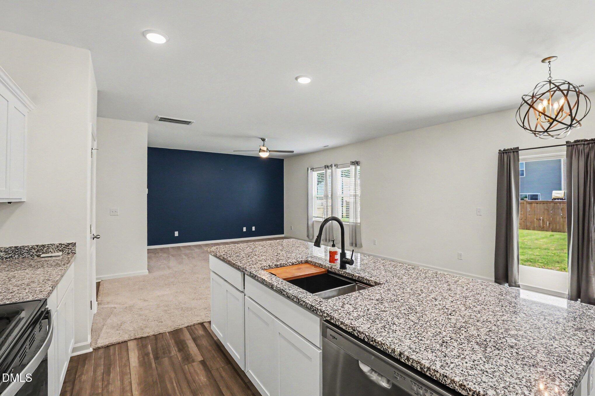 15 Hidden Glen Court Property Photo 7