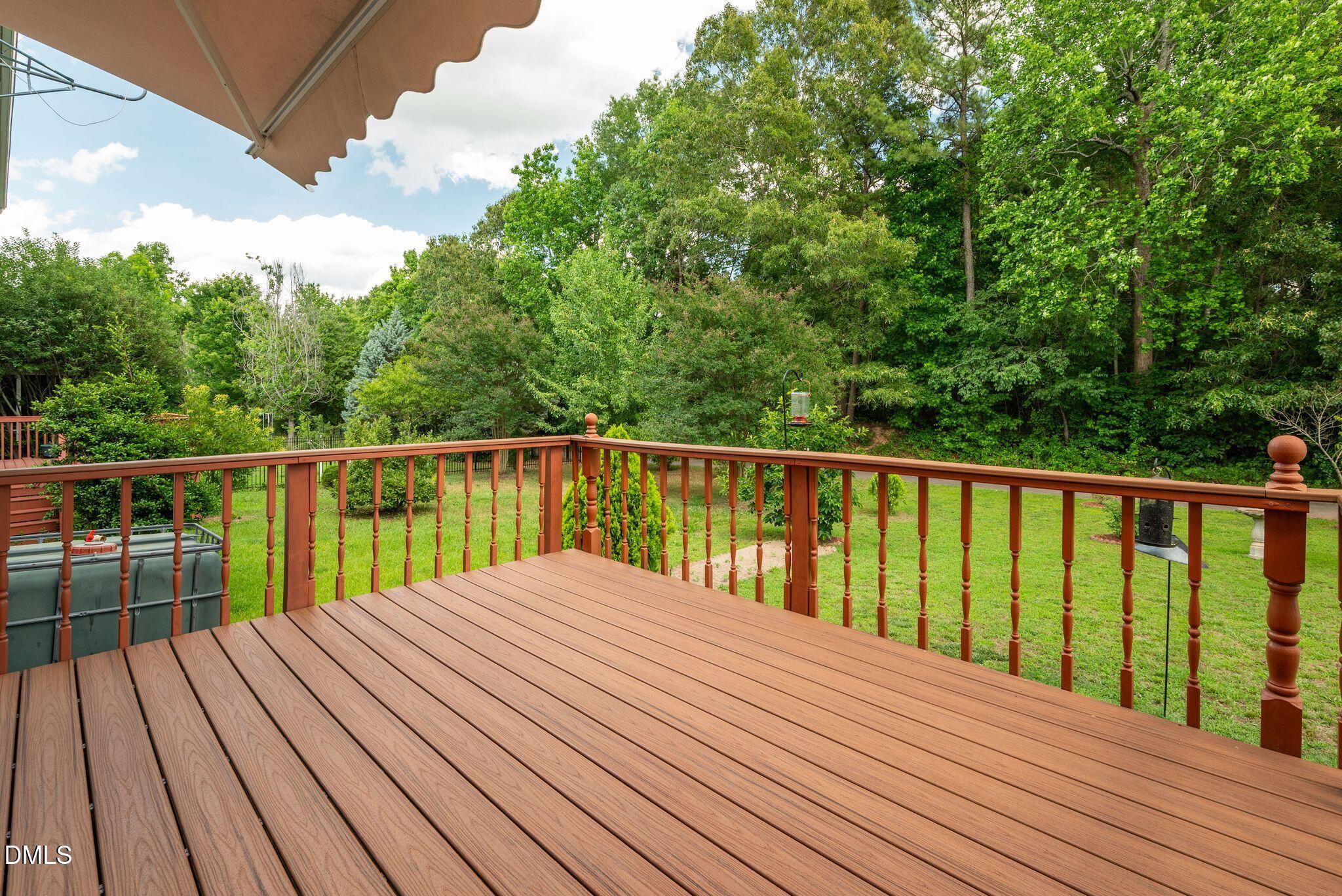 606 Crosstie Street Property Photo 10