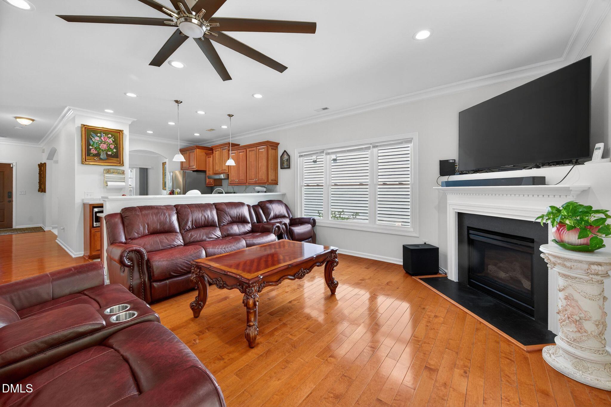 606 Crosstie Street Property Photo 26