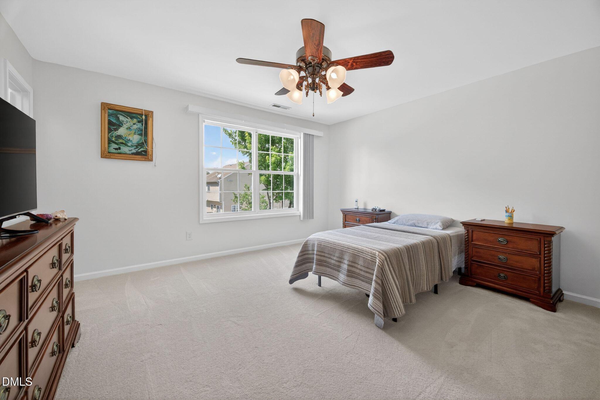 606 Crosstie Street Property Photo 52
