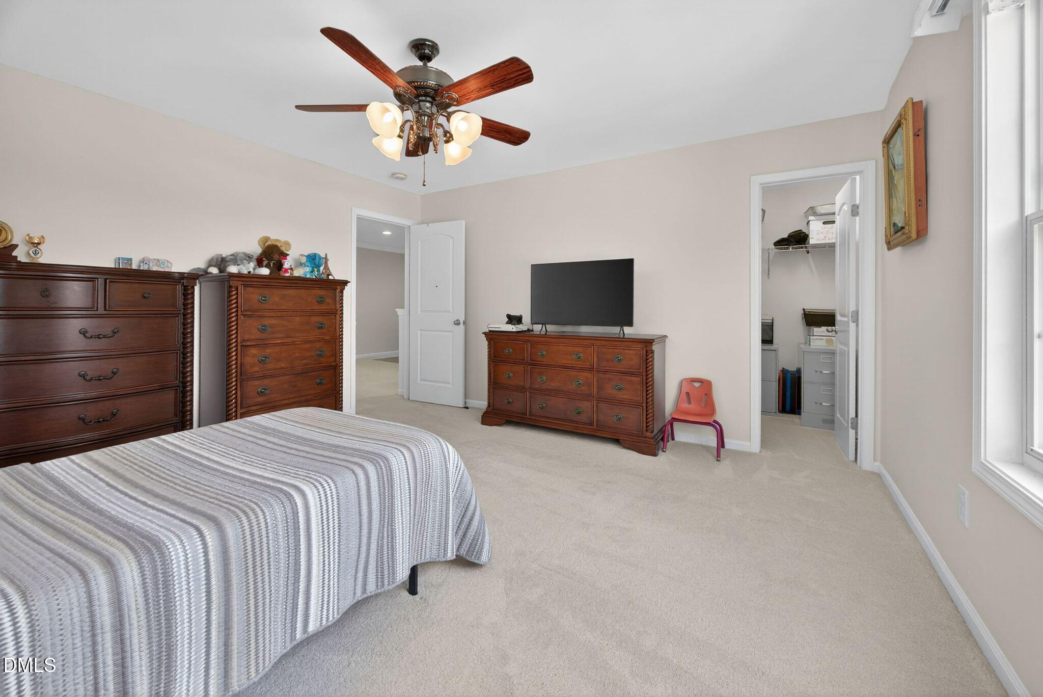 606 Crosstie Street Property Photo 53
