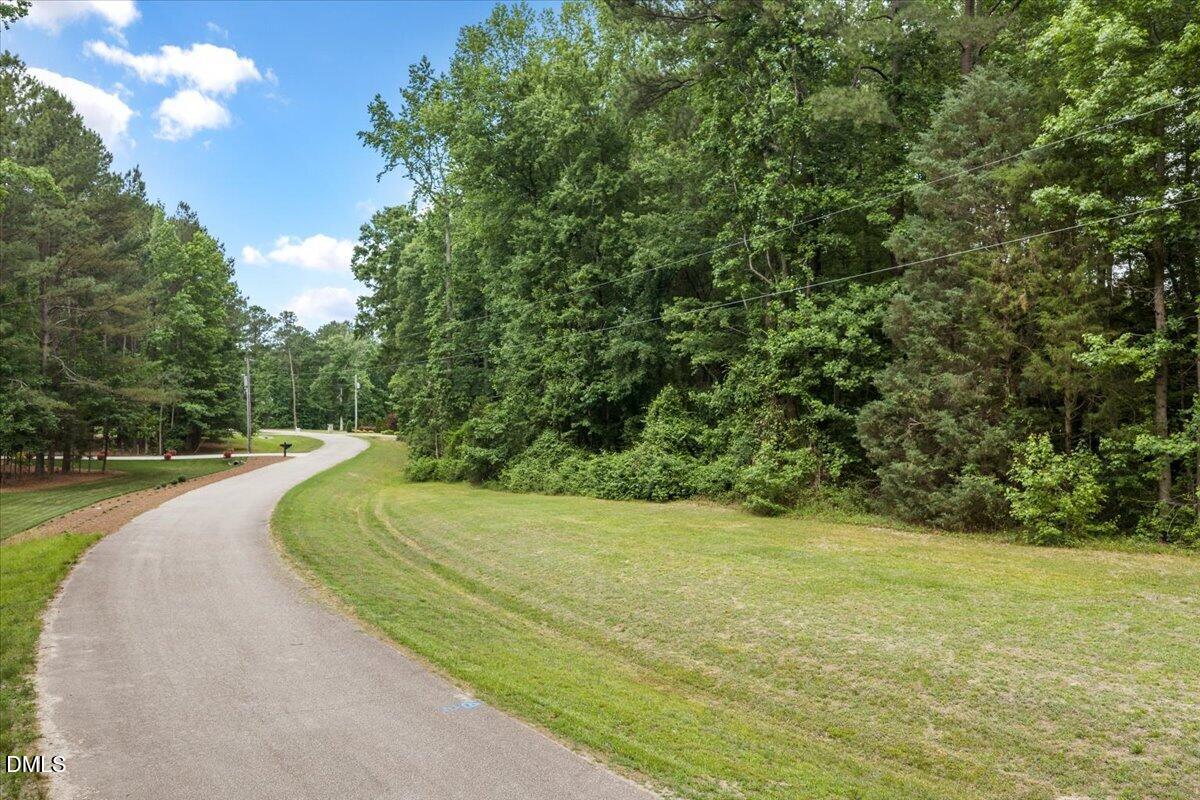 7129 Trappers Court Property Photo 5