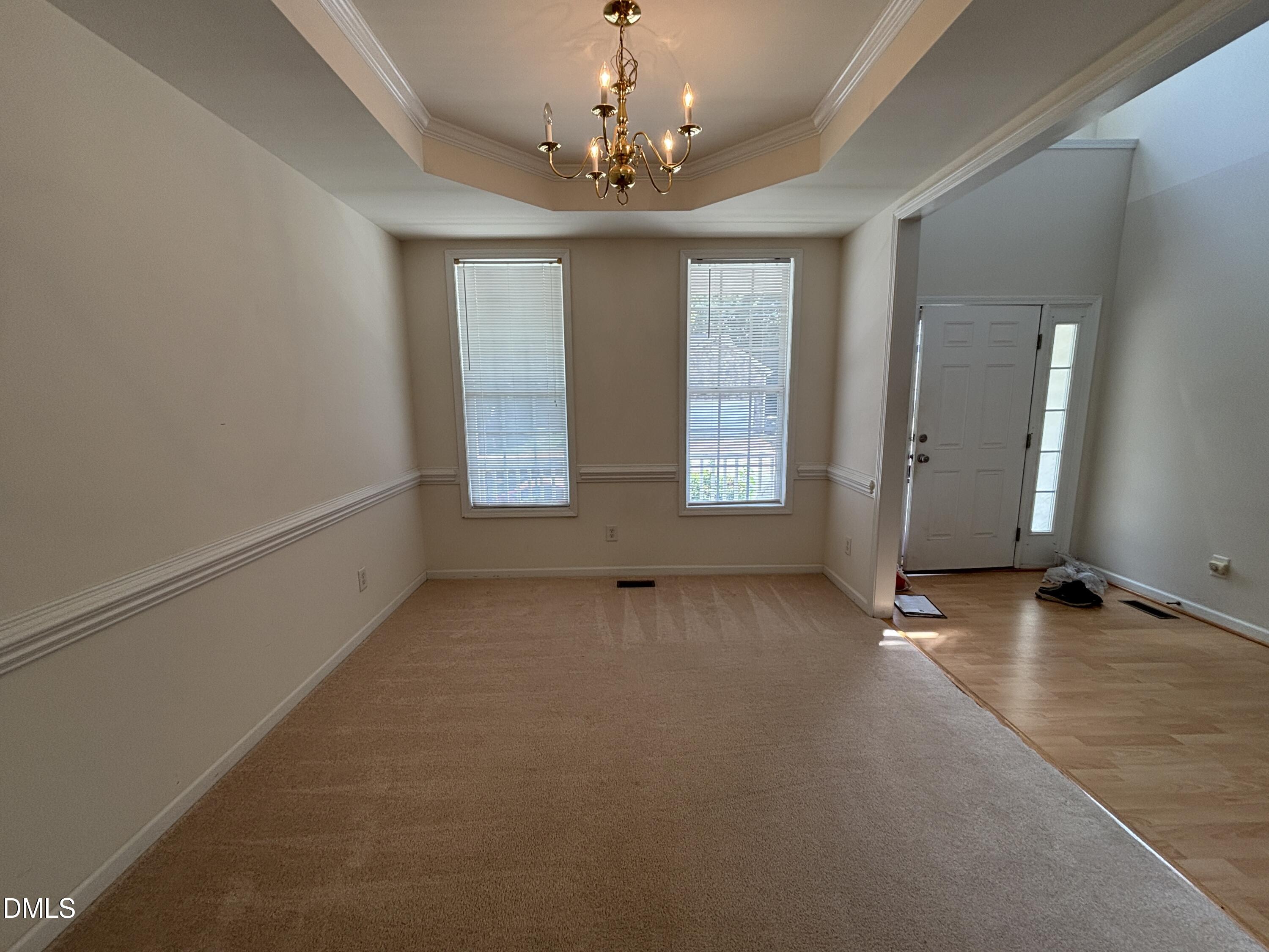 12 Bridgeport Drive Property Photo 4