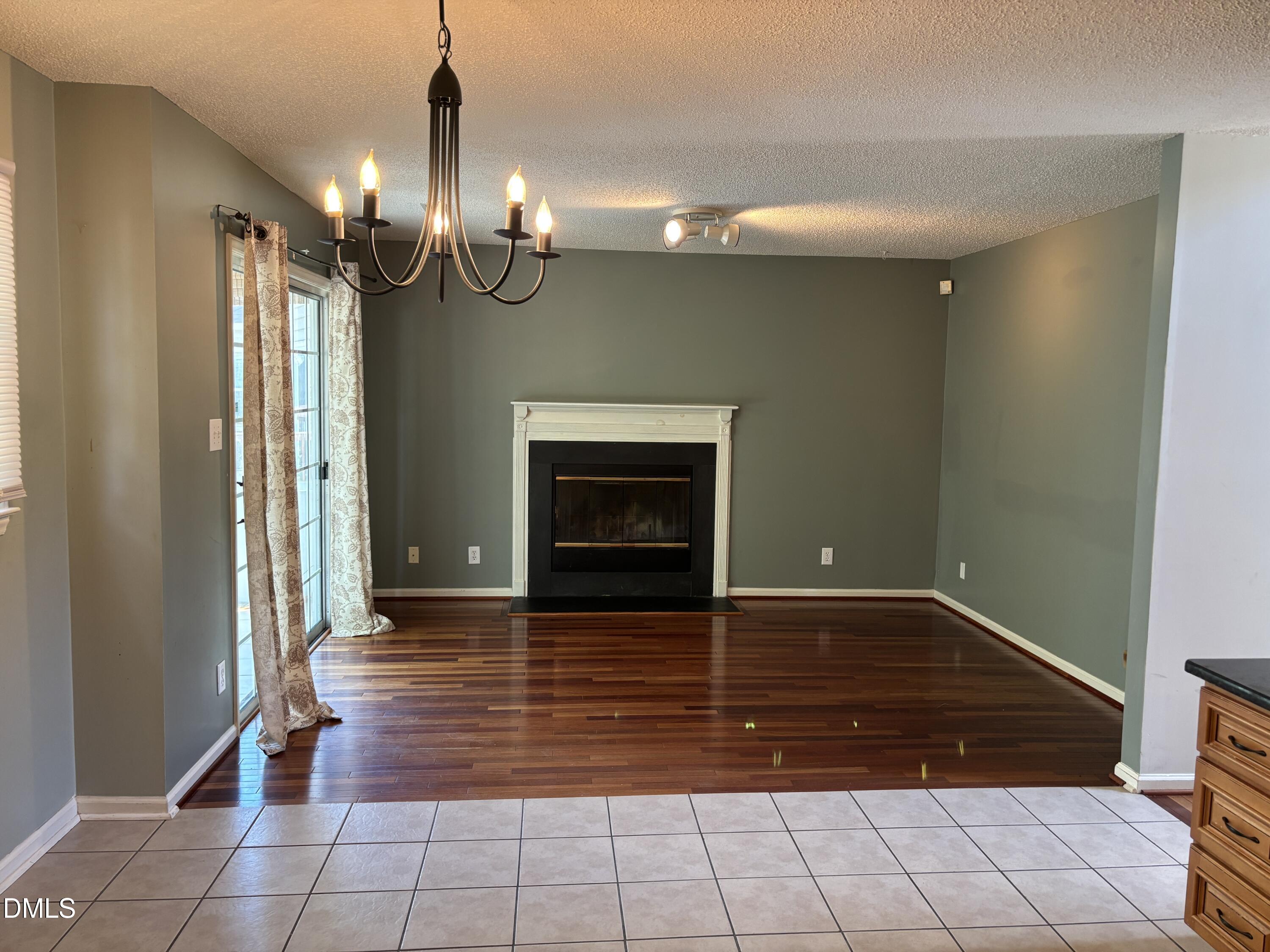 12 Bridgeport Drive Property Photo 10