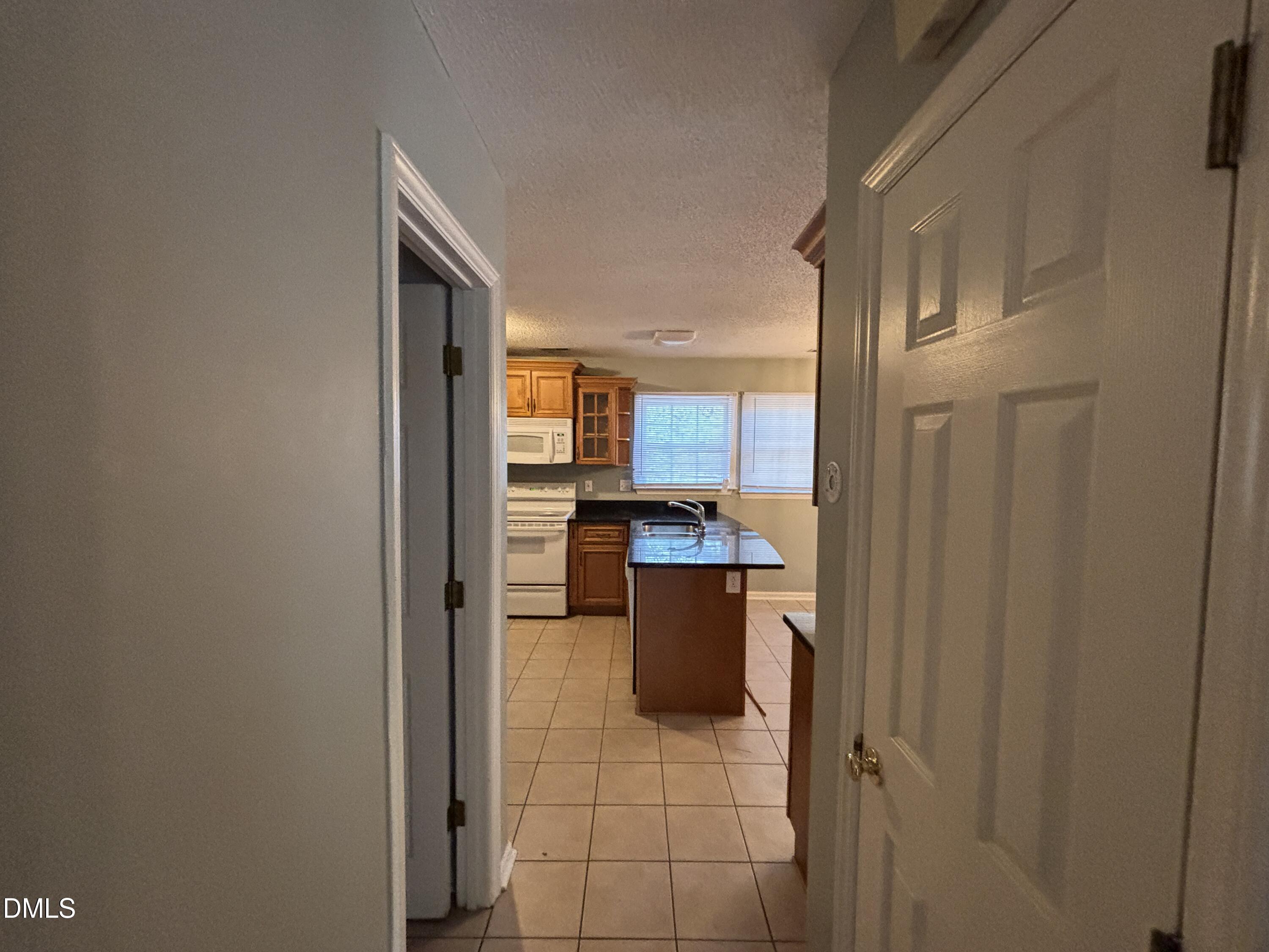 12 Bridgeport Drive Property Photo 13