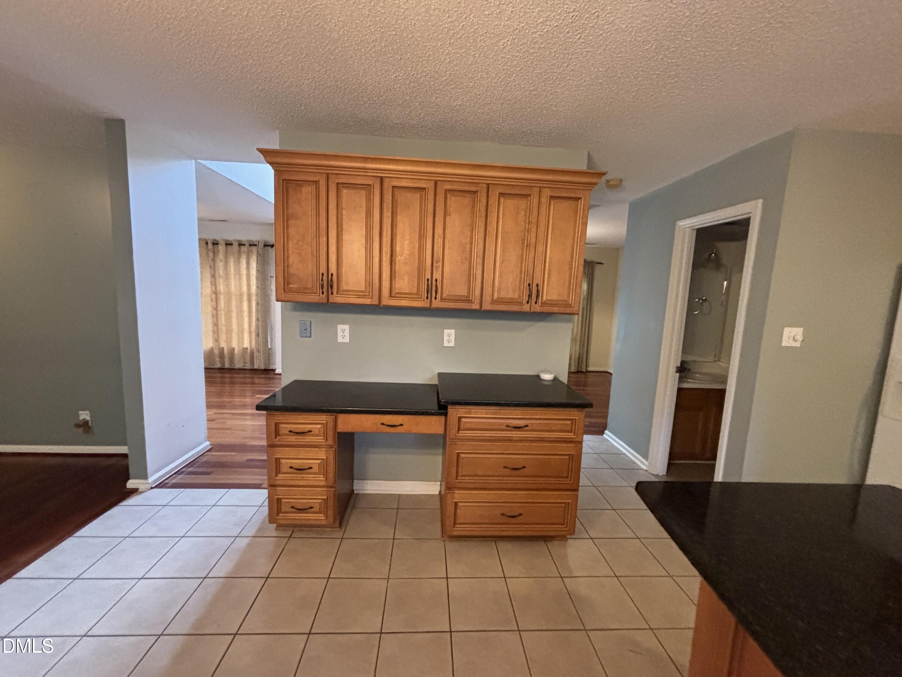 12 Bridgeport Drive Property Photo 22