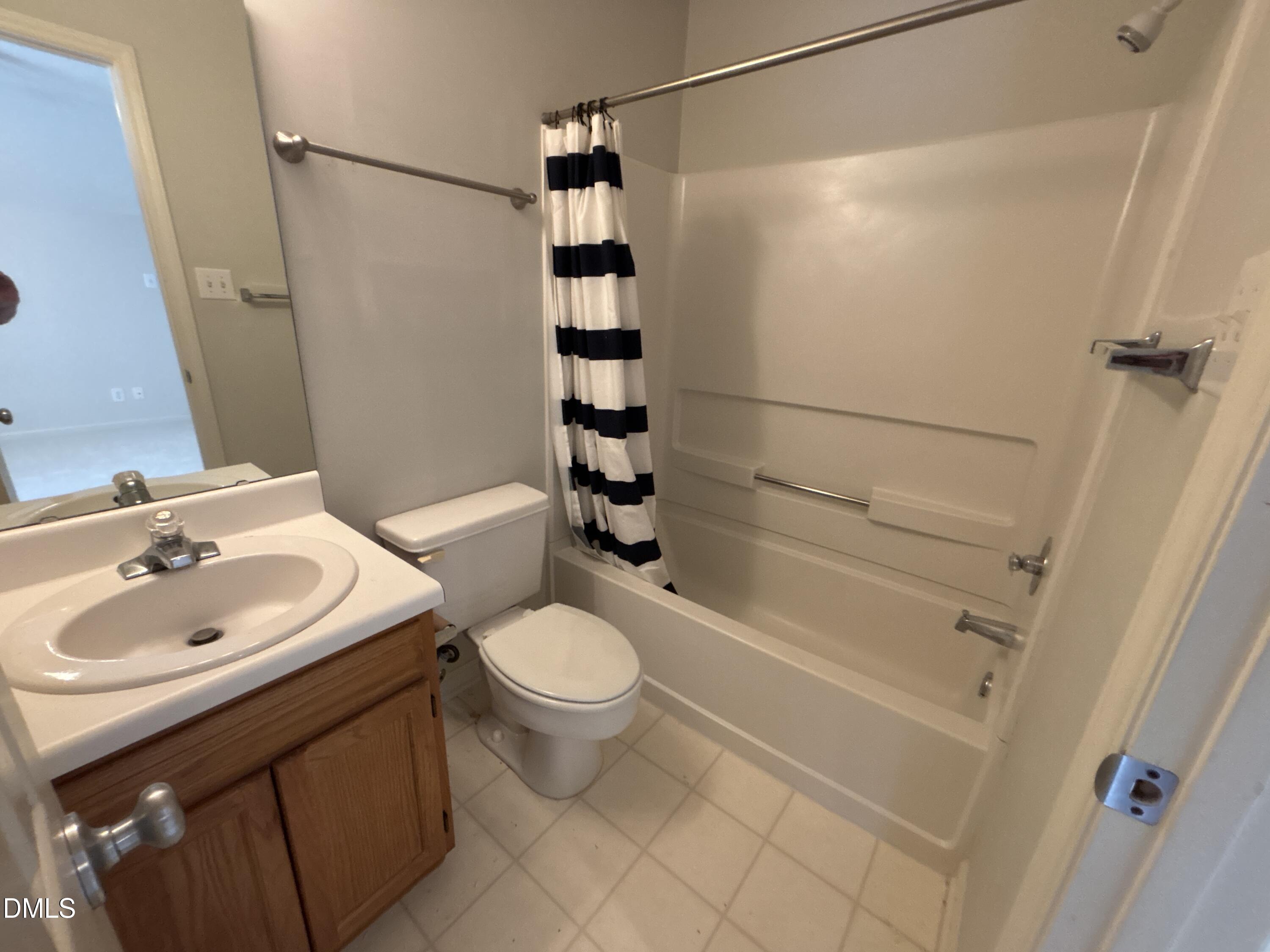 12 Bridgeport Drive Property Photo 23