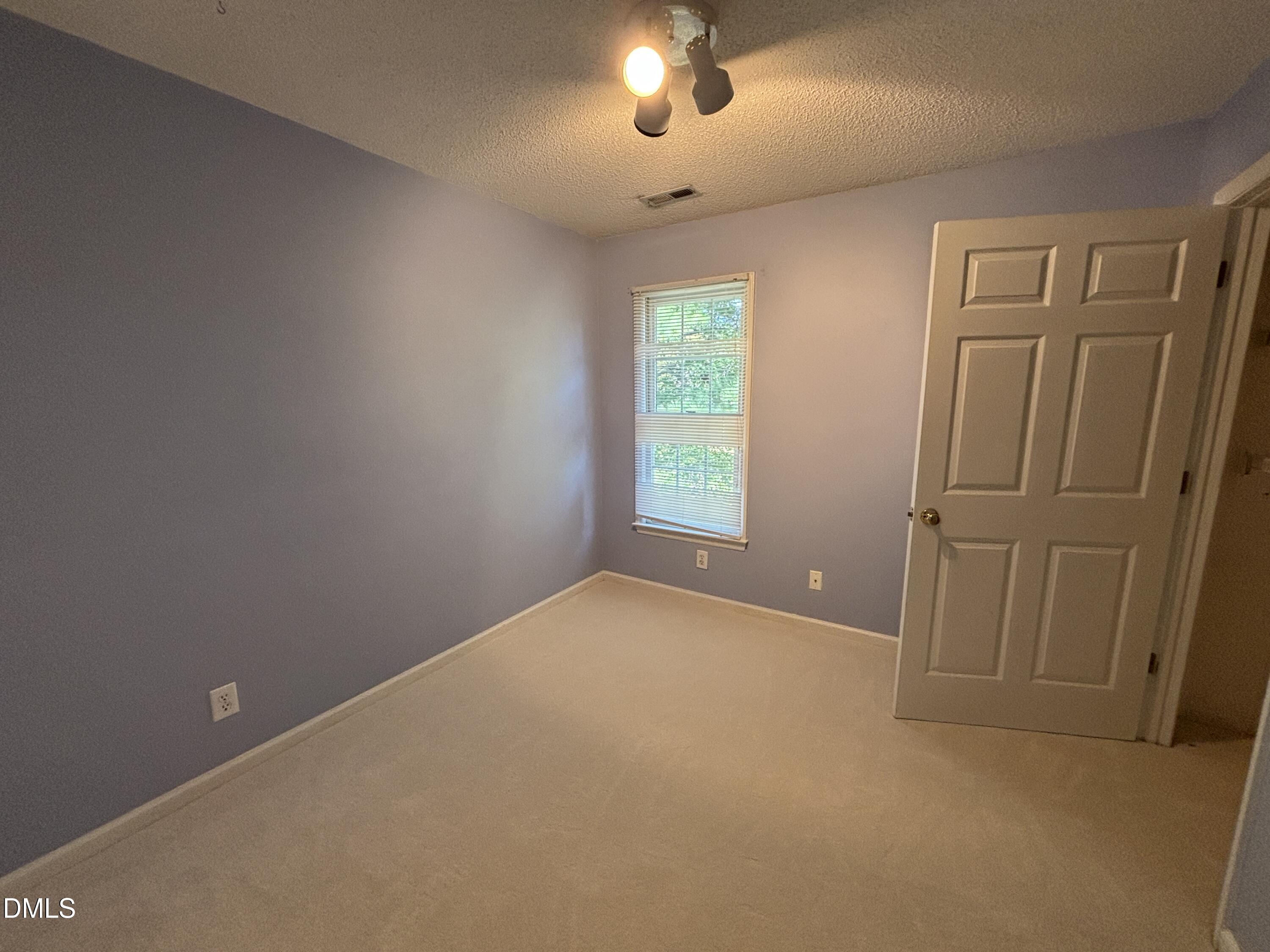 12 Bridgeport Drive Property Photo 25