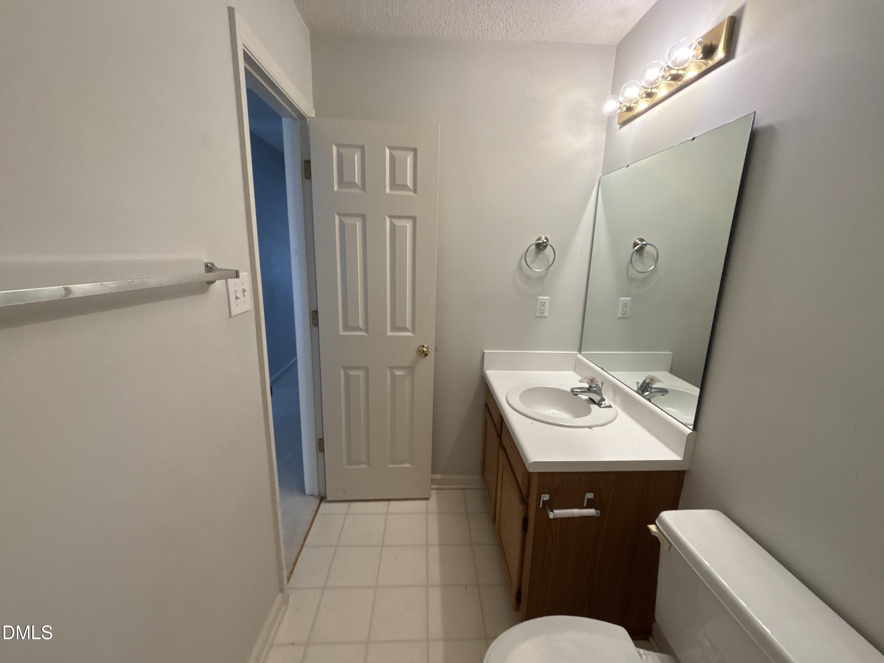 12 Bridgeport Drive Property Photo 28