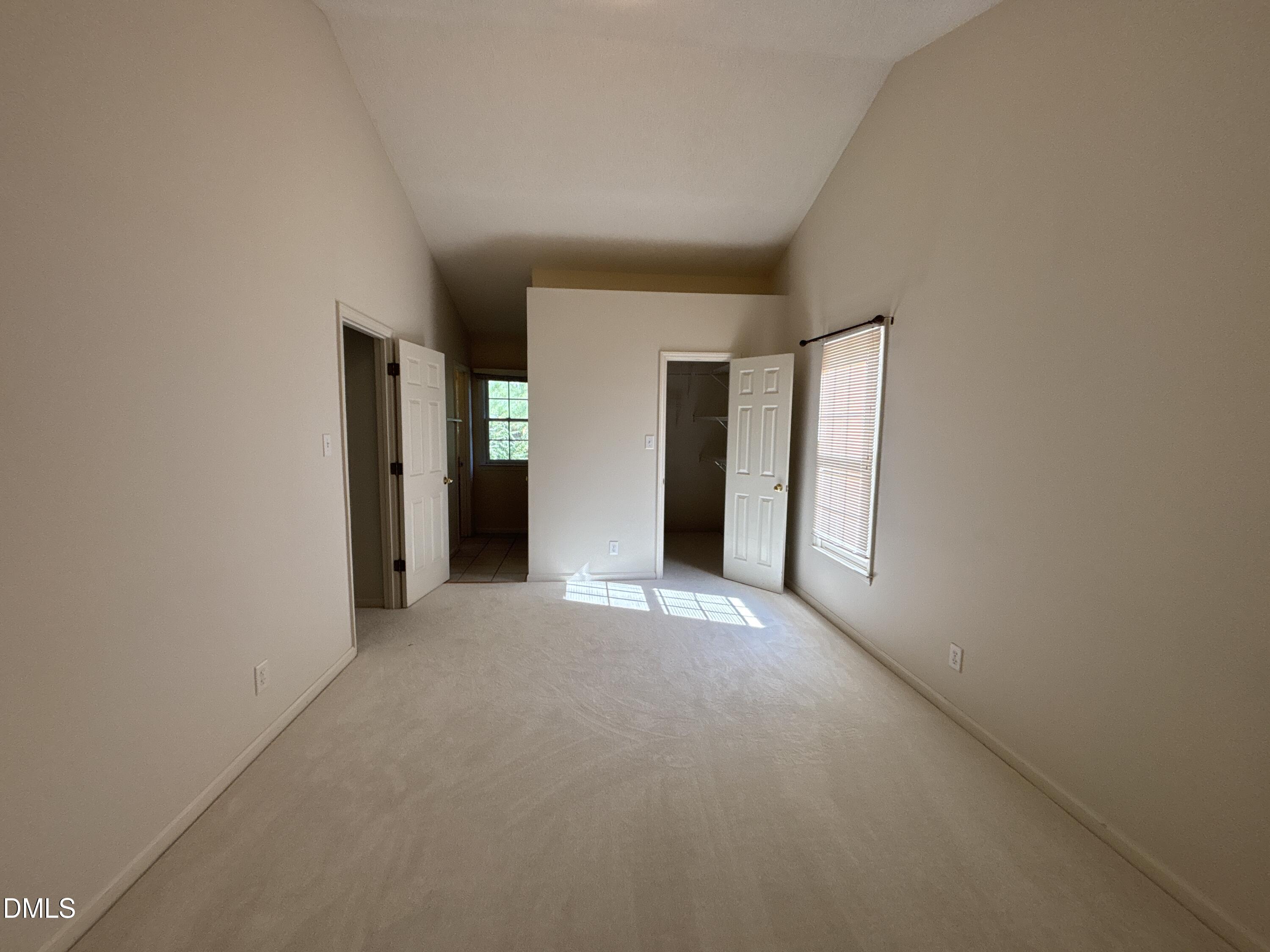 12 Bridgeport Drive Property Photo 30