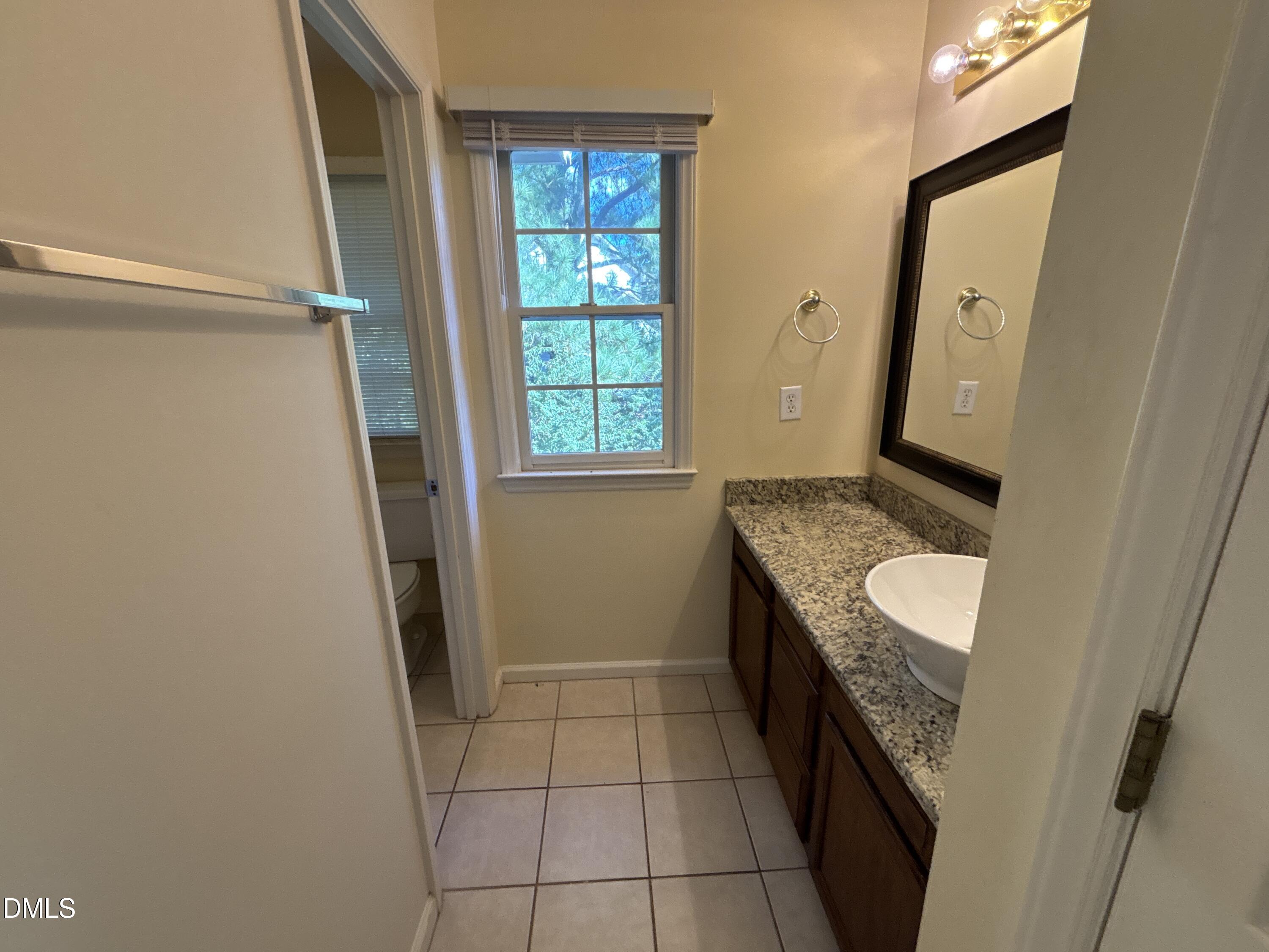 12 Bridgeport Drive Property Photo 32