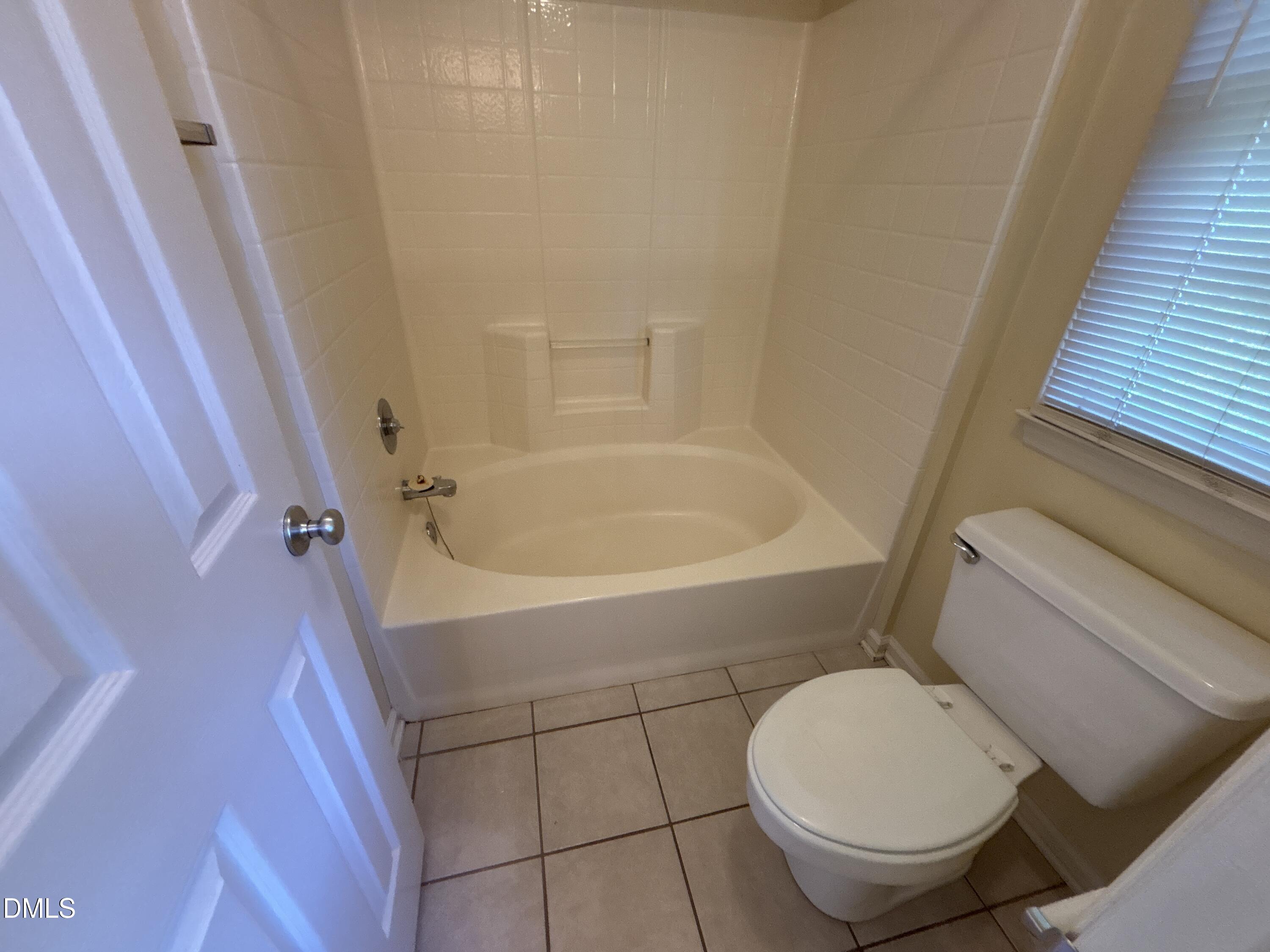 12 Bridgeport Drive Property Photo 34