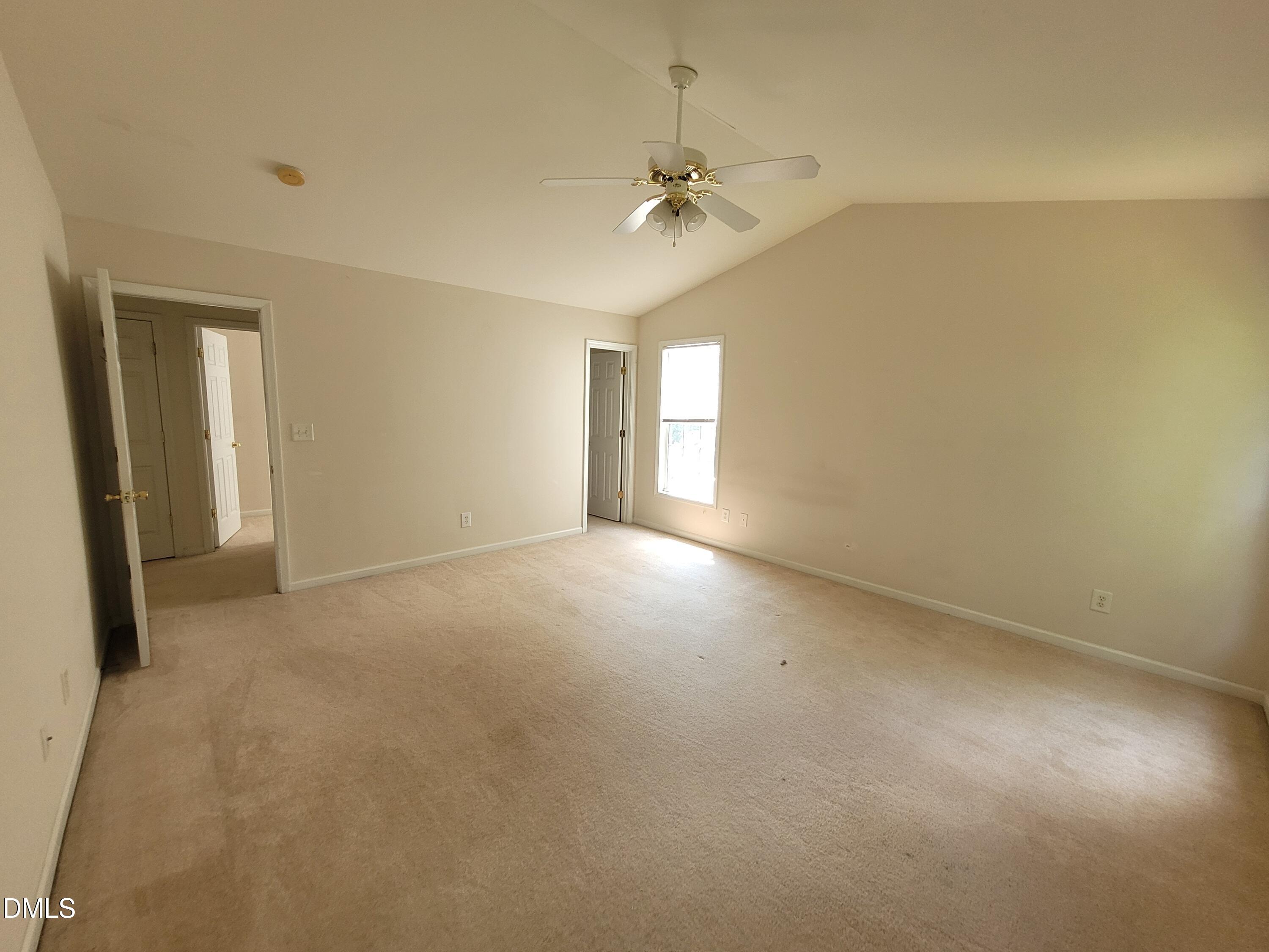 12 Bridgeport Drive Property Photo 38