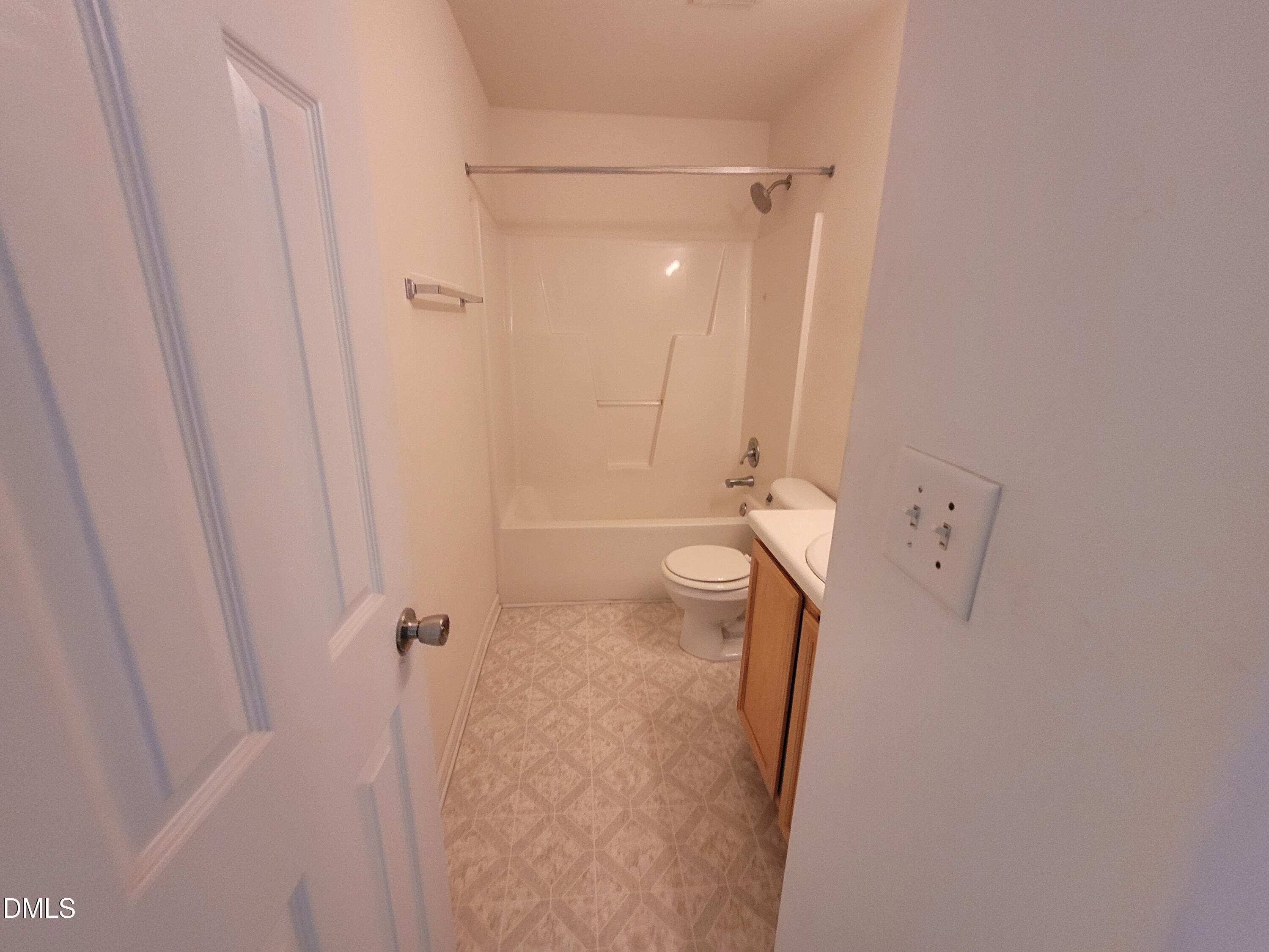 12 Bridgeport Drive Property Photo 43