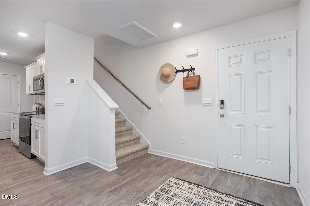 3013 Egert Drive Property Photo 2
