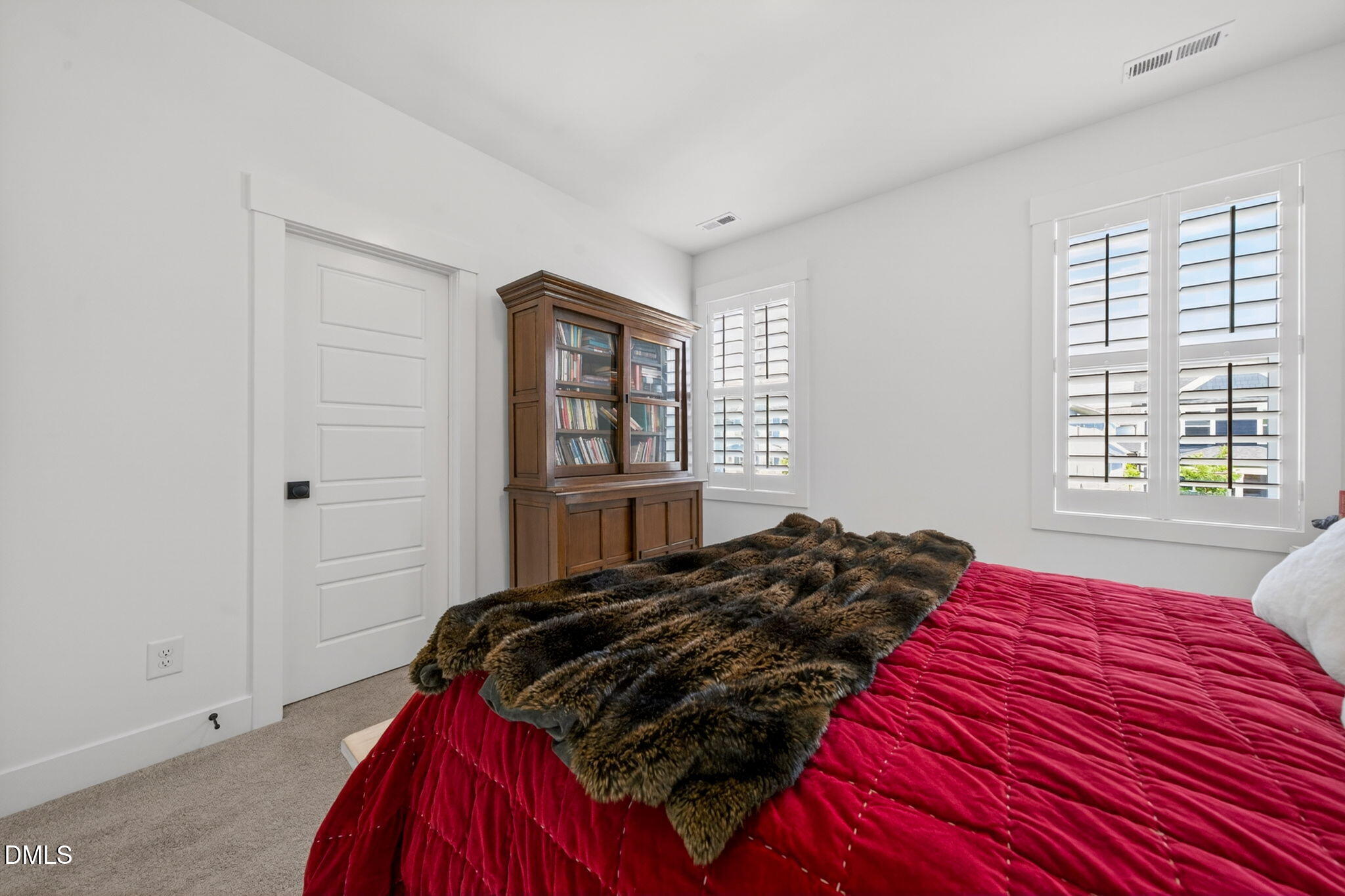 136 Mossy Falls Way Property Photo 40