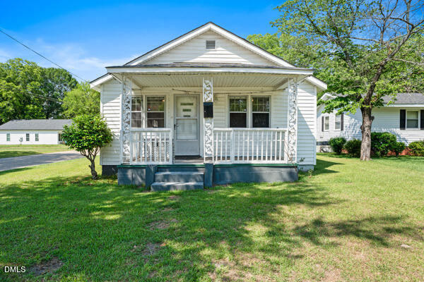 701 E Harnett Street Property Photo 1