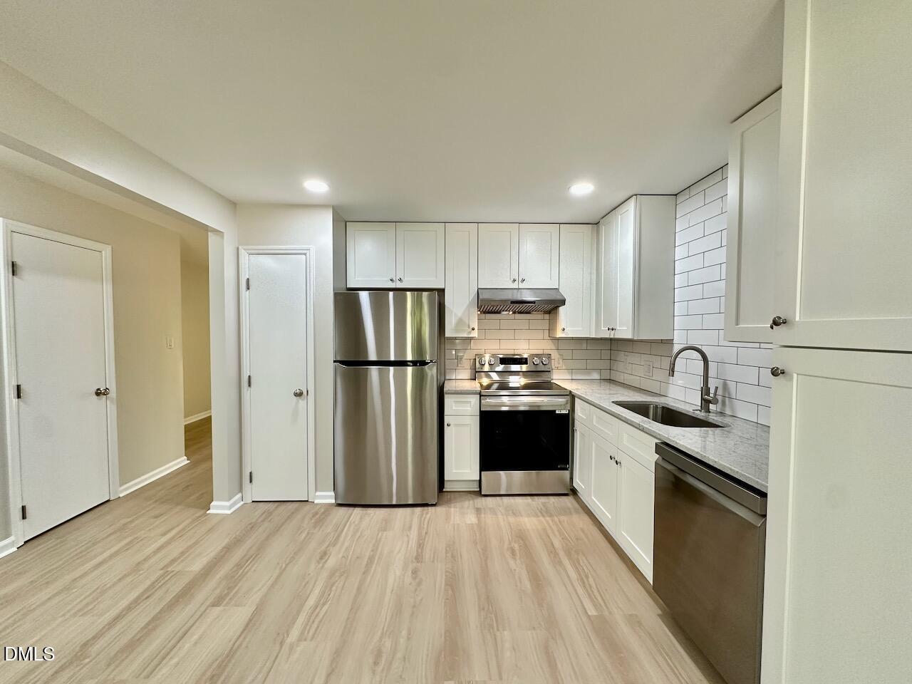 4050 Arckelton Drive Property Photo 4