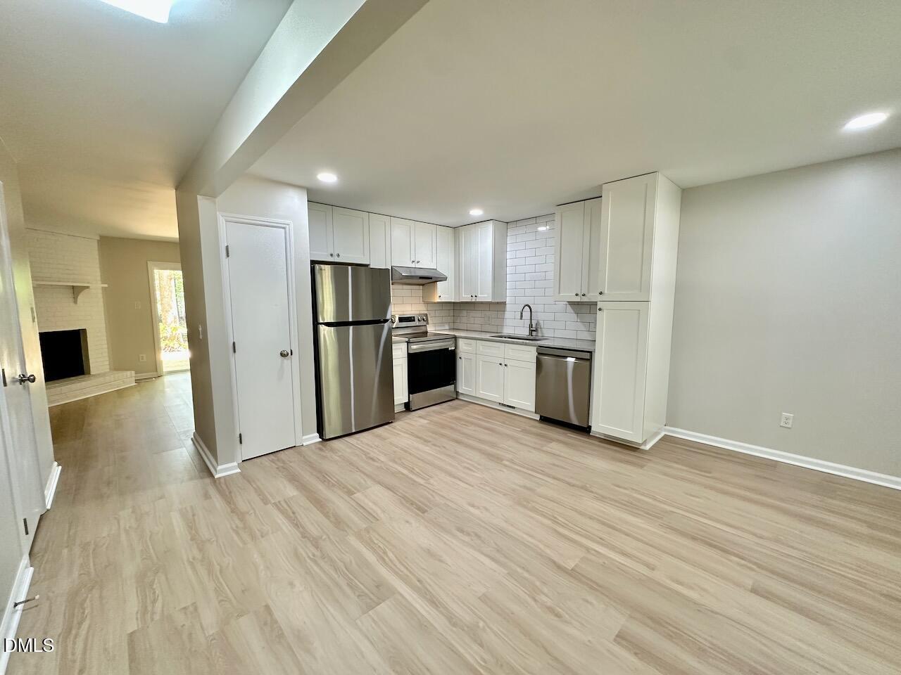 4050 Arckelton Drive Property Photo 6
