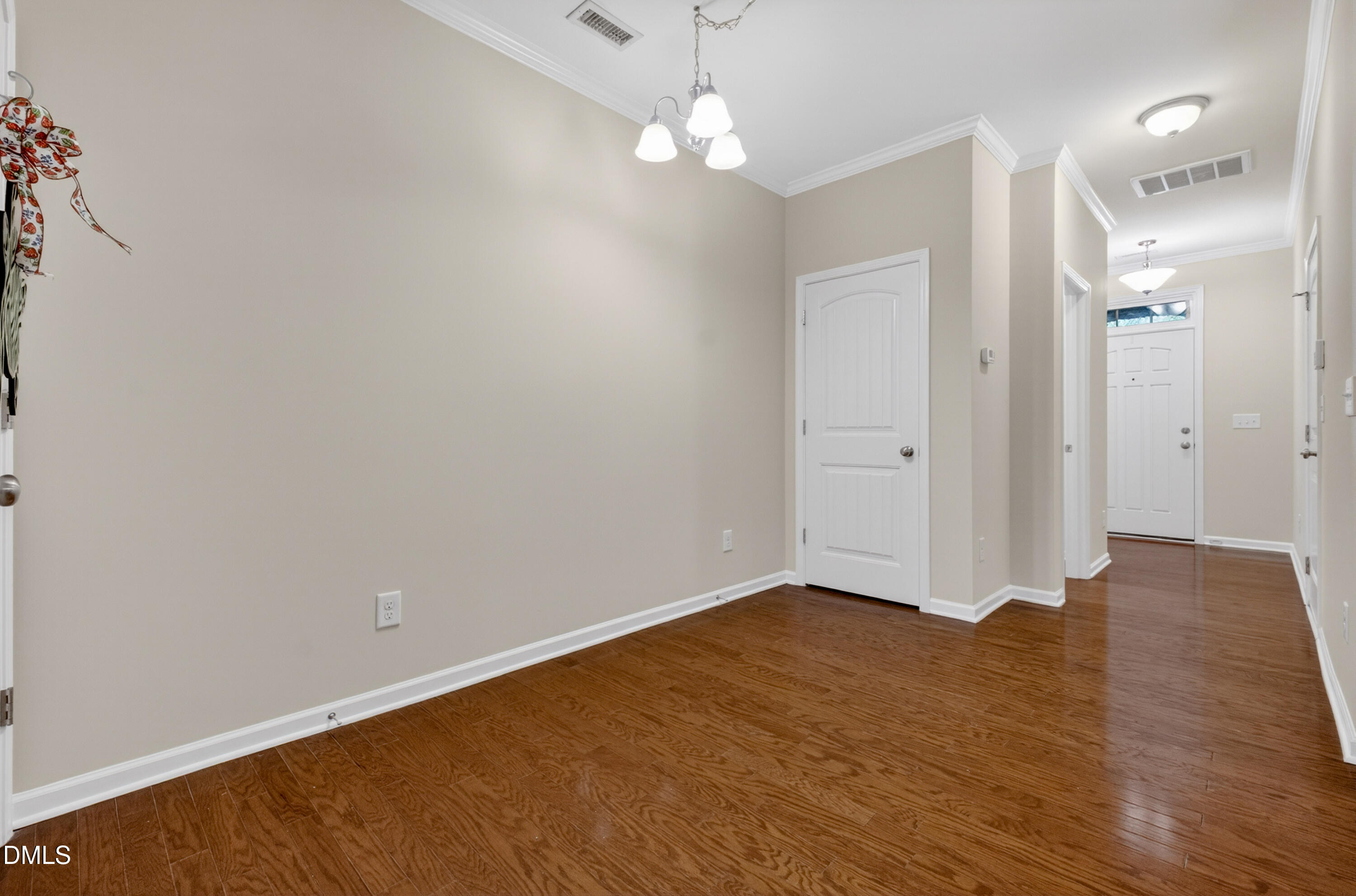 1268 Silver Beach Way Property Photo 3