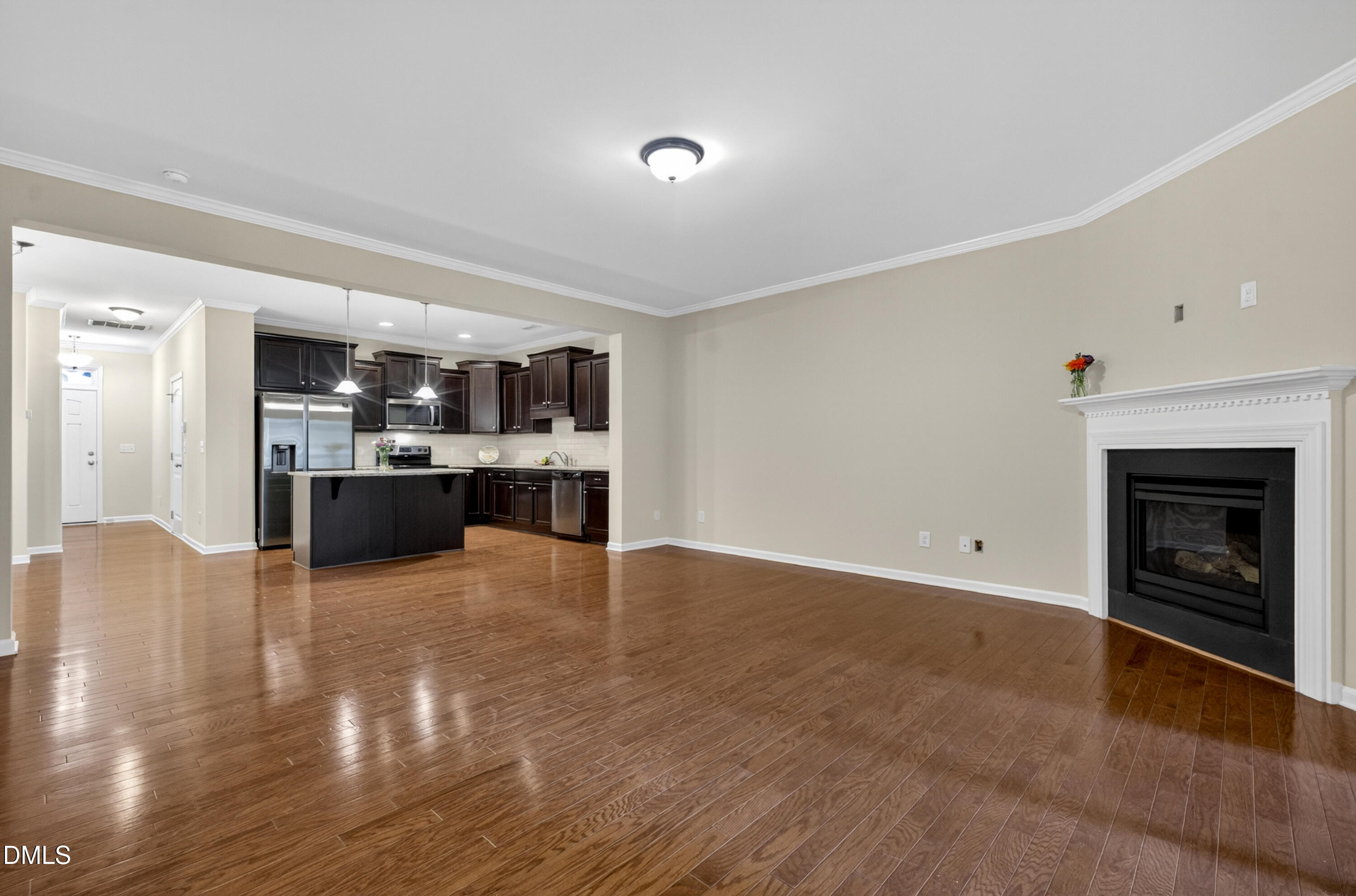 1268 Silver Beach Way Property Photo 7