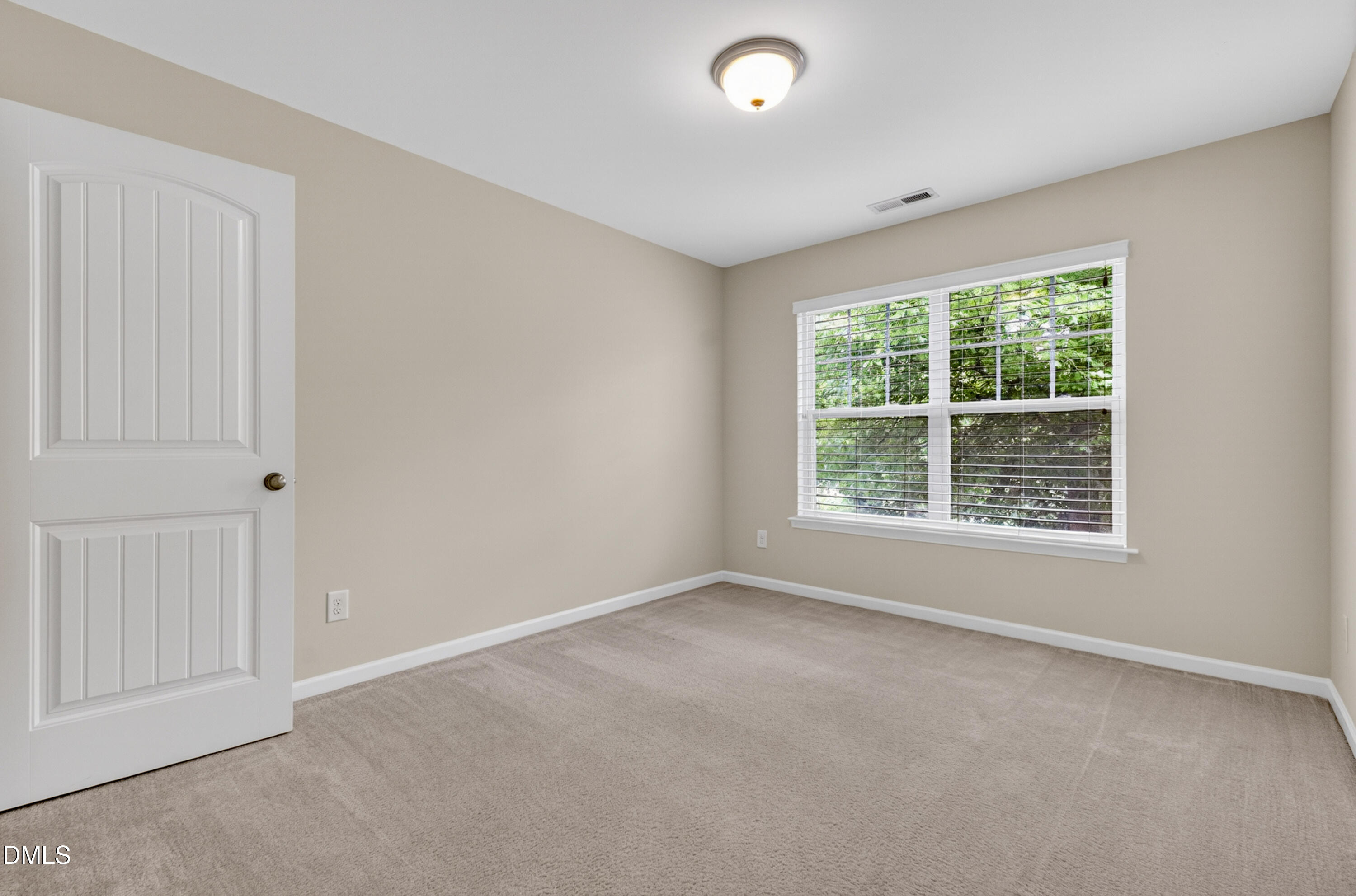1268 Silver Beach Way Property Photo 12