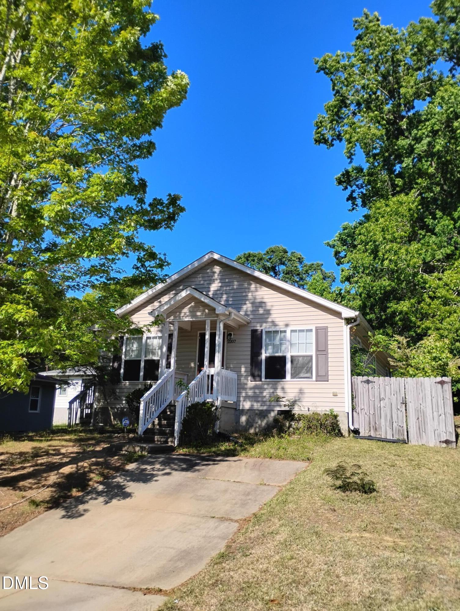 2207 N Oak Ridge Boulevard Property Photo 14