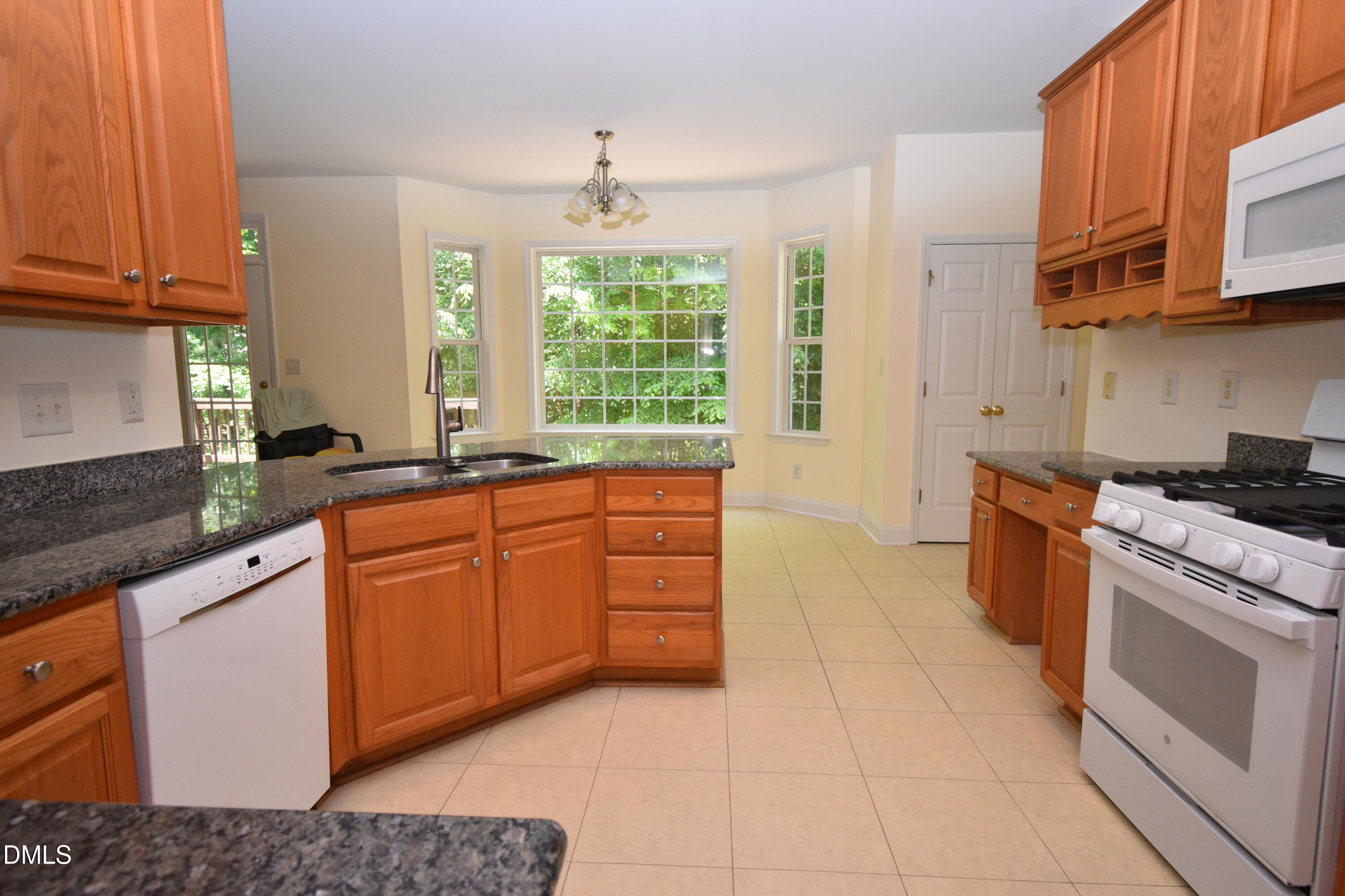 9 Clover Hill Place Property Photo 12