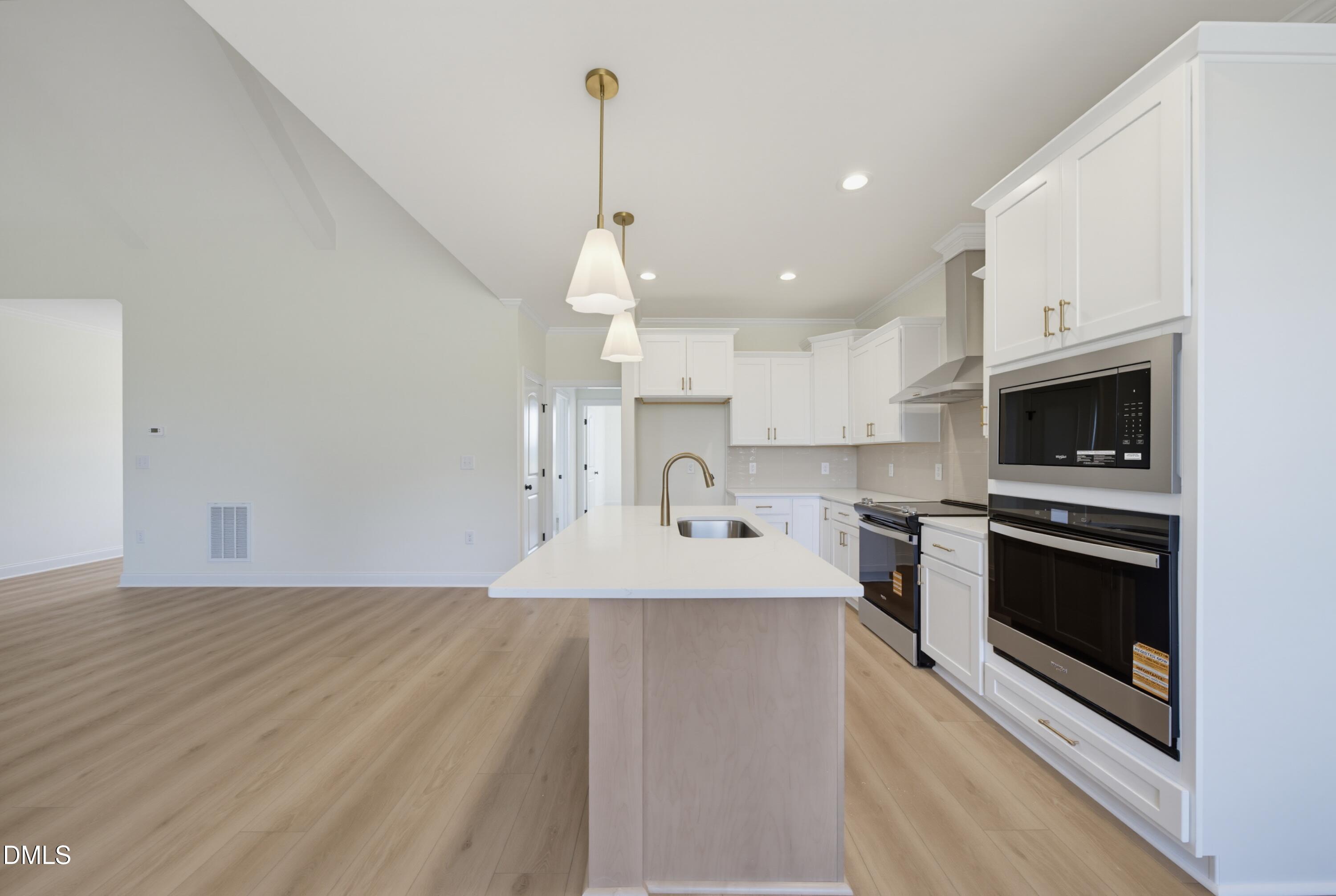 5515 River Buck Road Property Photo 10