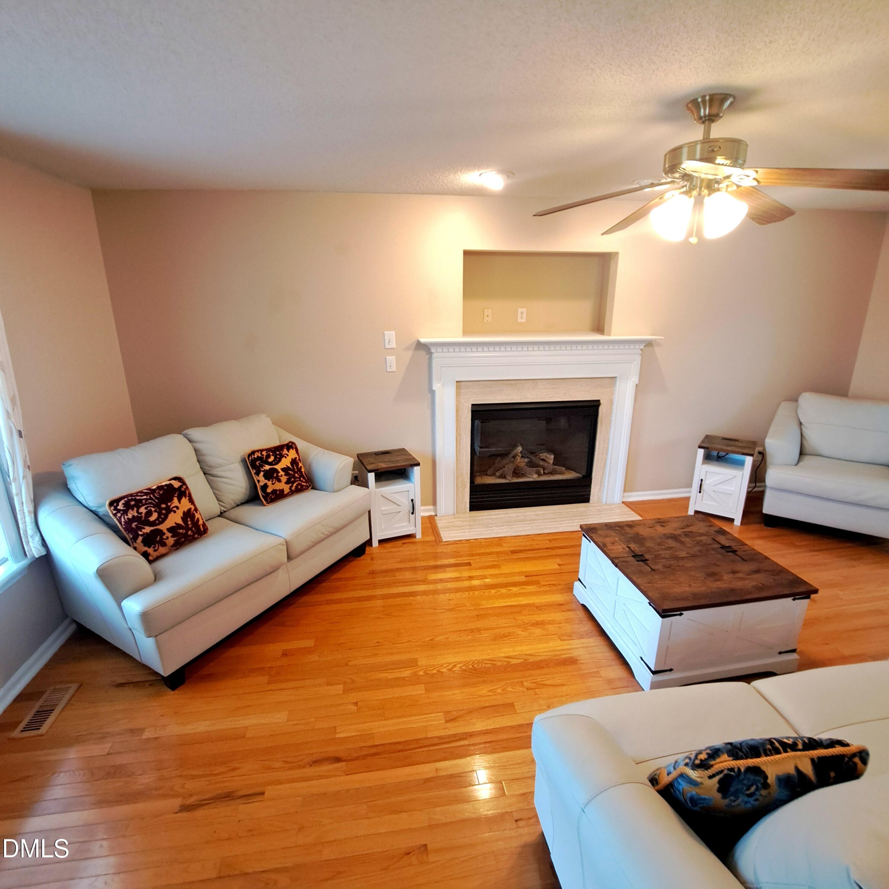 4320 Grassy Field Drive Property Photo 3