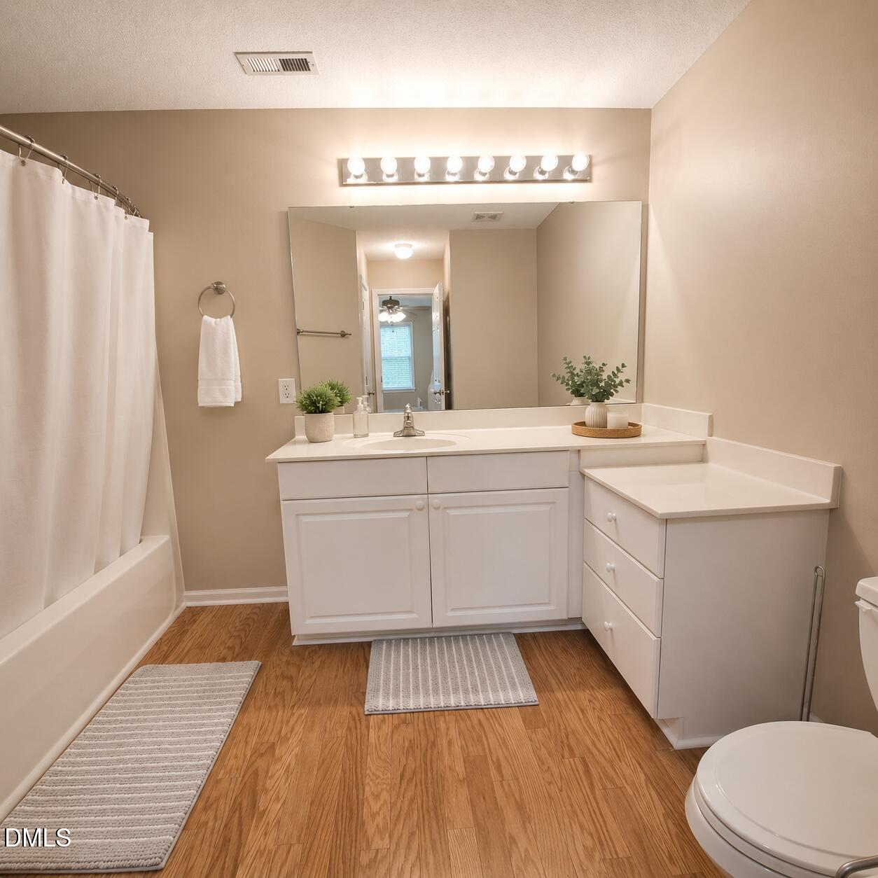 4320 Grassy Field Drive Property Photo 25
