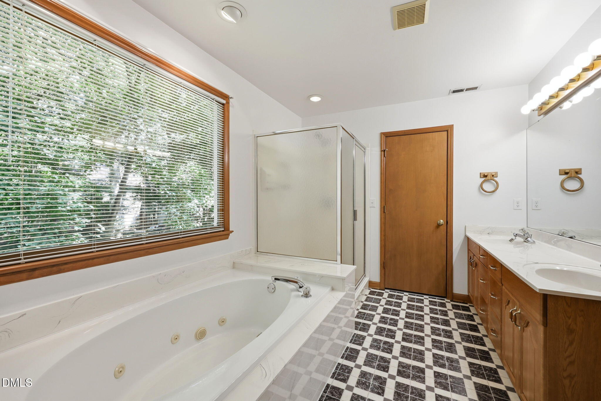 6605 Willow Chase Drive Property Photo 43