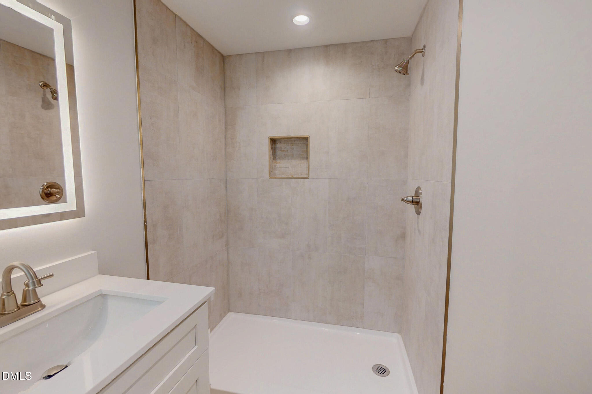 45 Halifax Road Property Photo 32