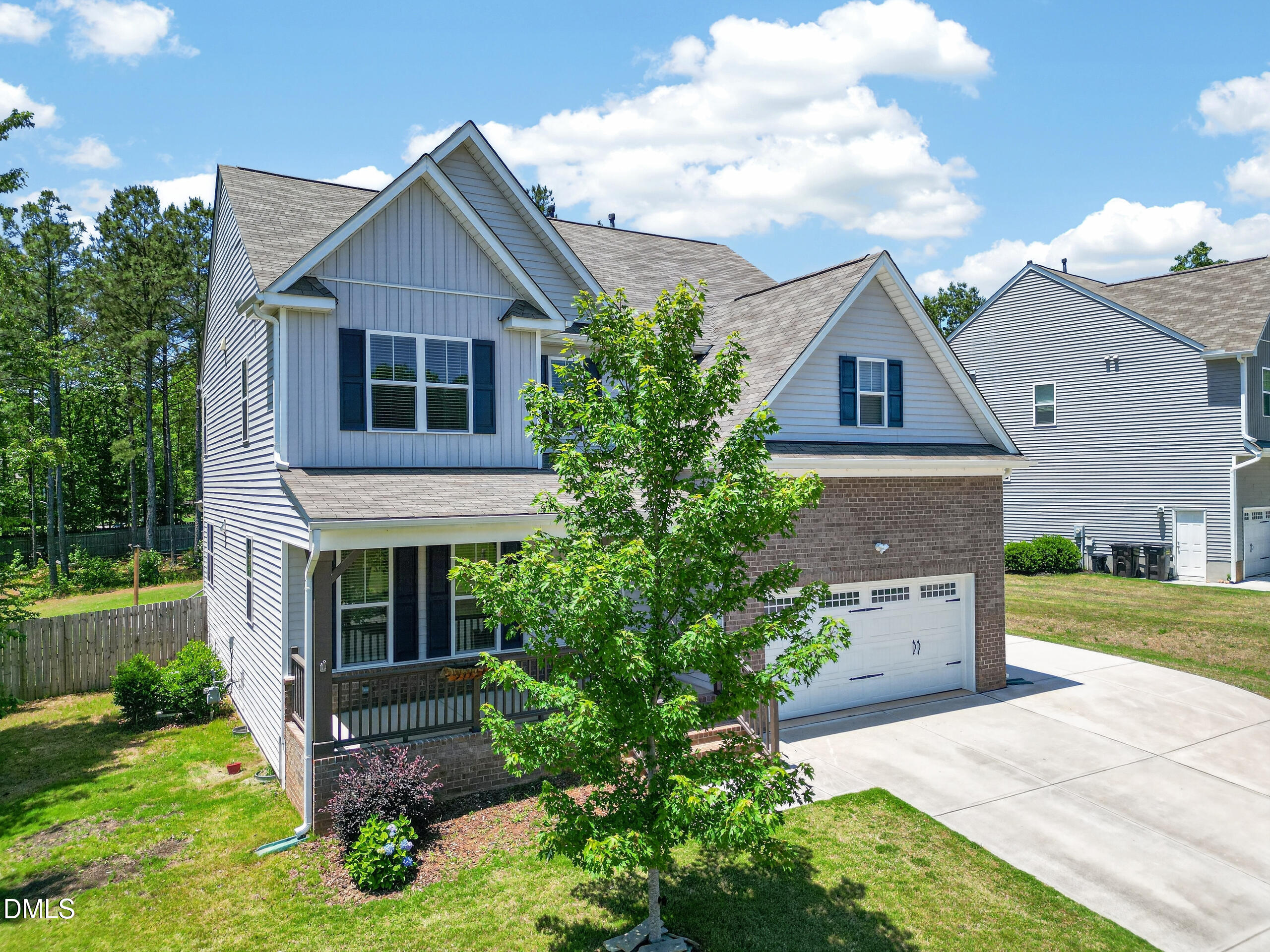 8909 Hardie Farm Circle Property Photo 3