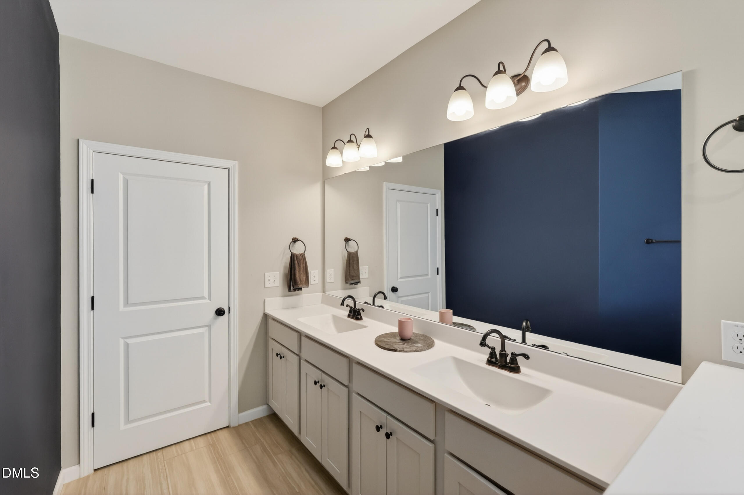 8909 Hardie Farm Circle Property Photo 34