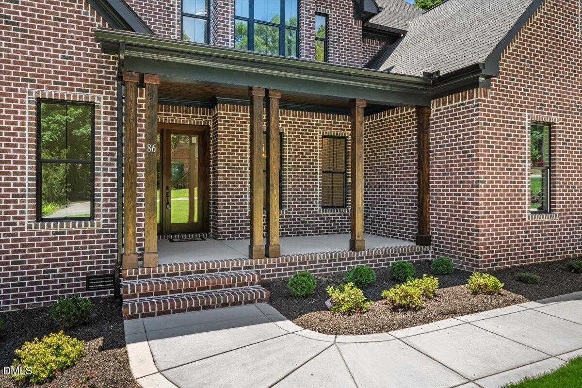 86 Fort Boone Court Property Photo 4