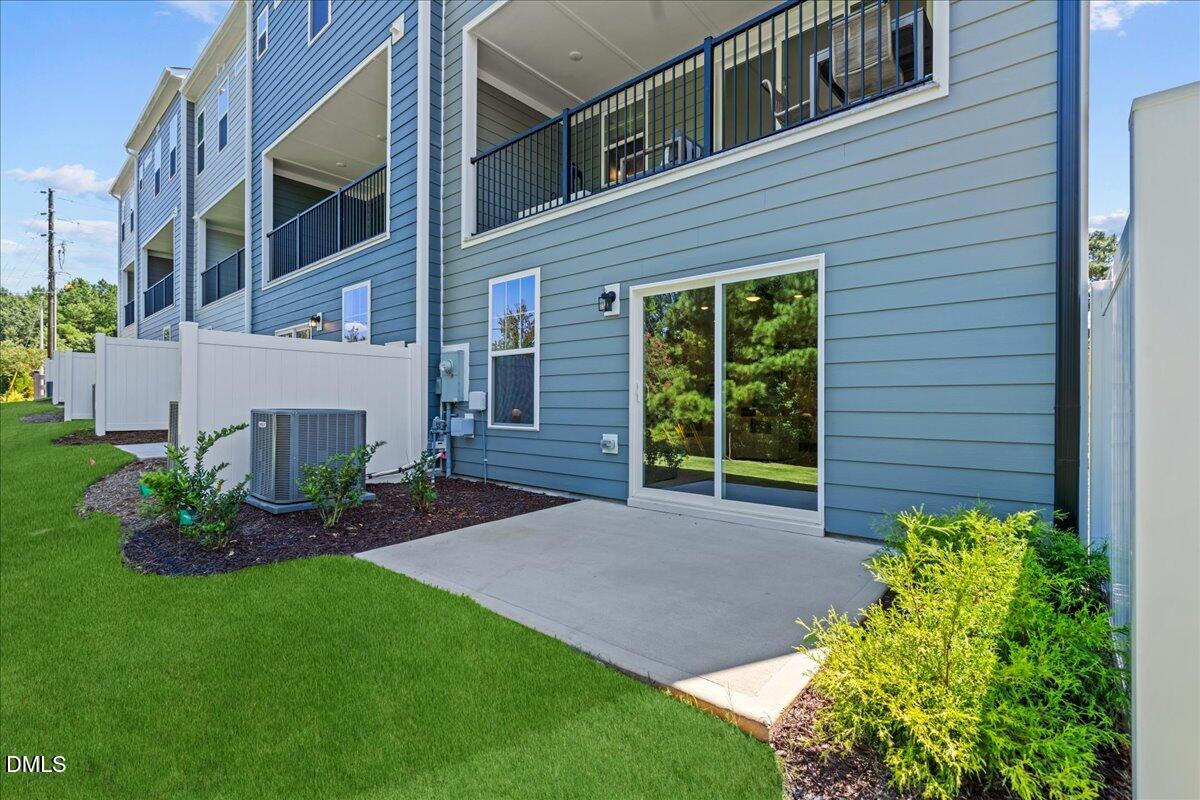 10910 Berry Woods Lane Property Photo 47