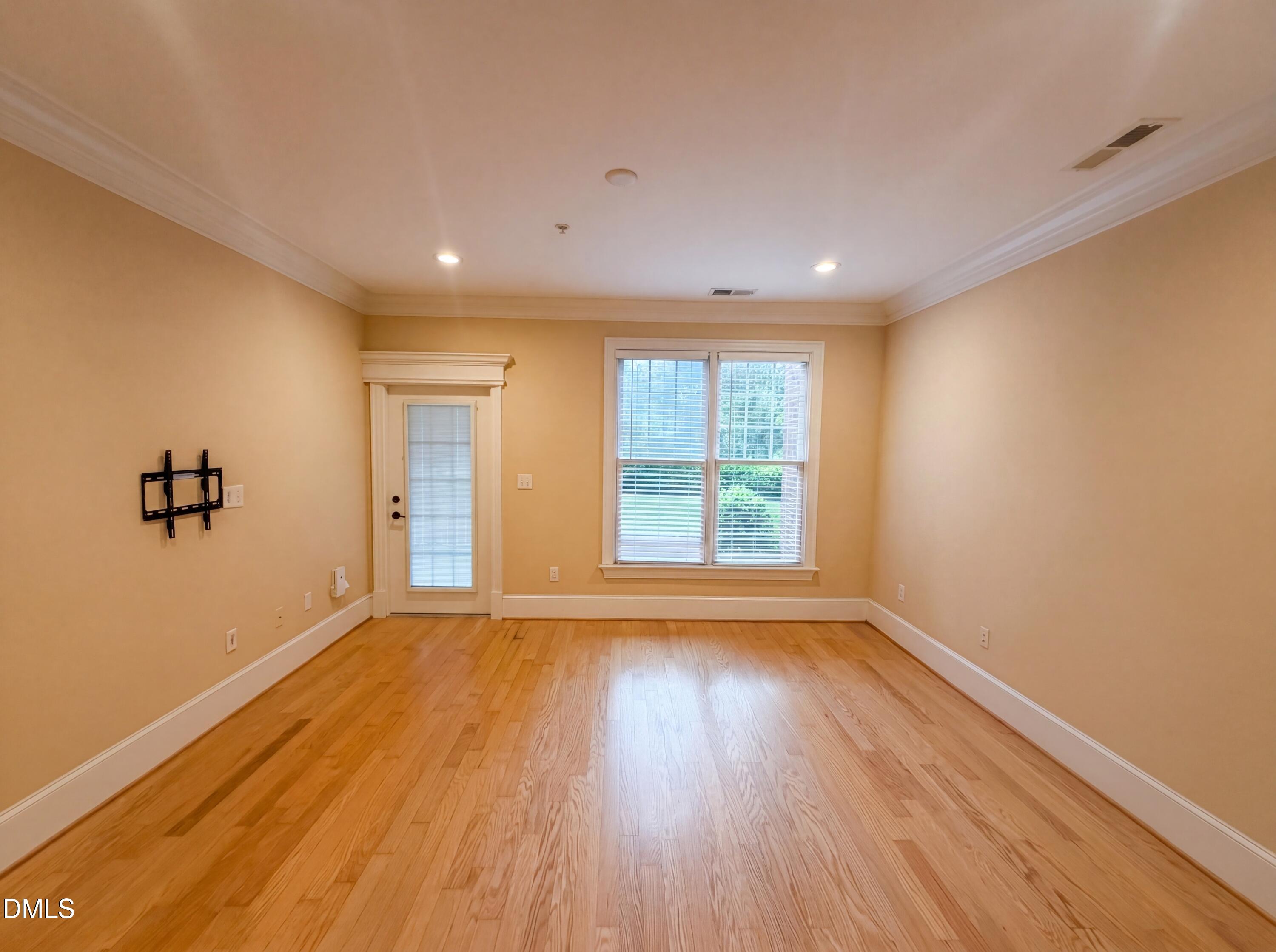 617 Waterford Lake Drive Property Photo 3