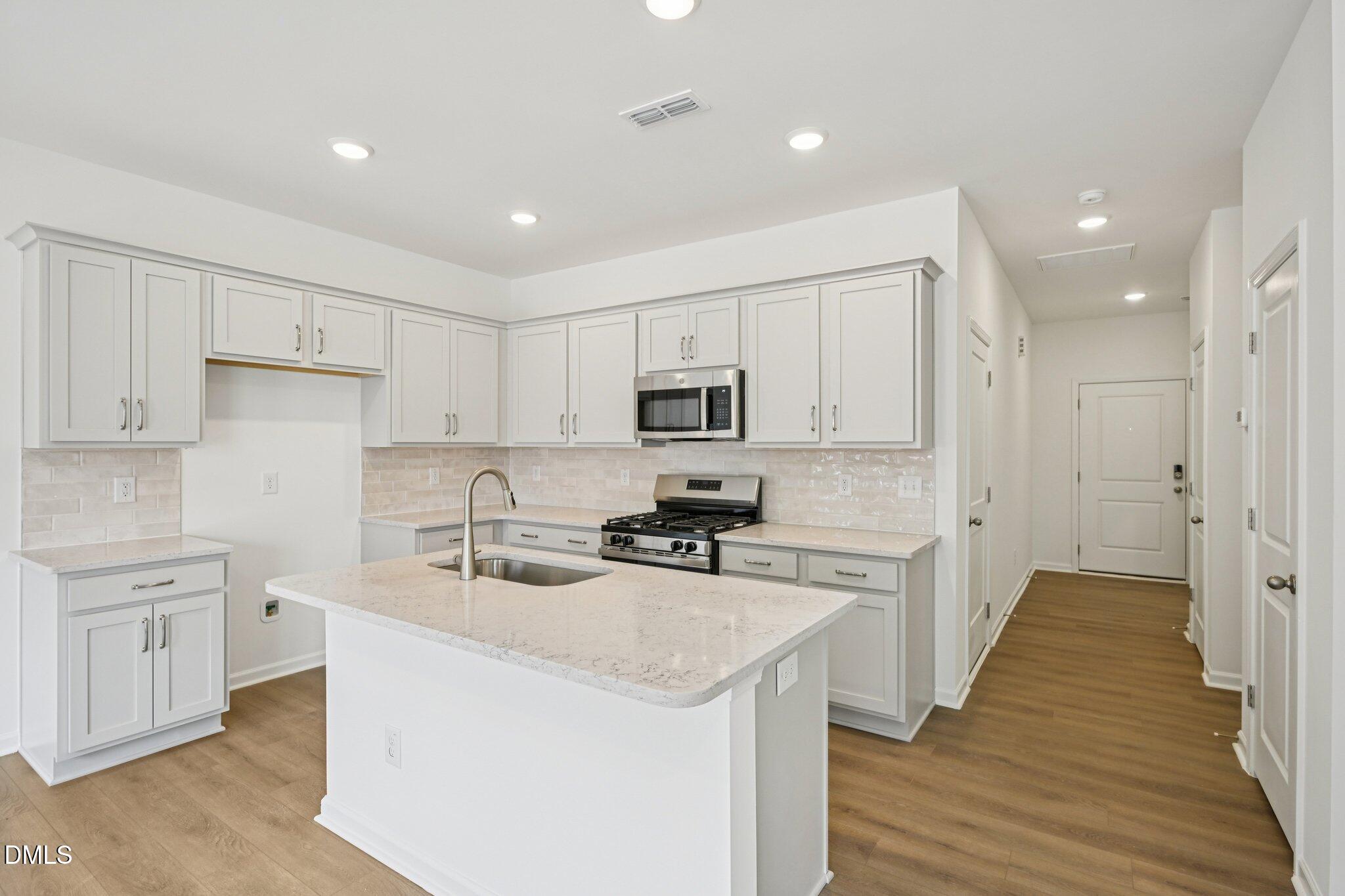 1614 Mirth Court 298 Property Photo 8