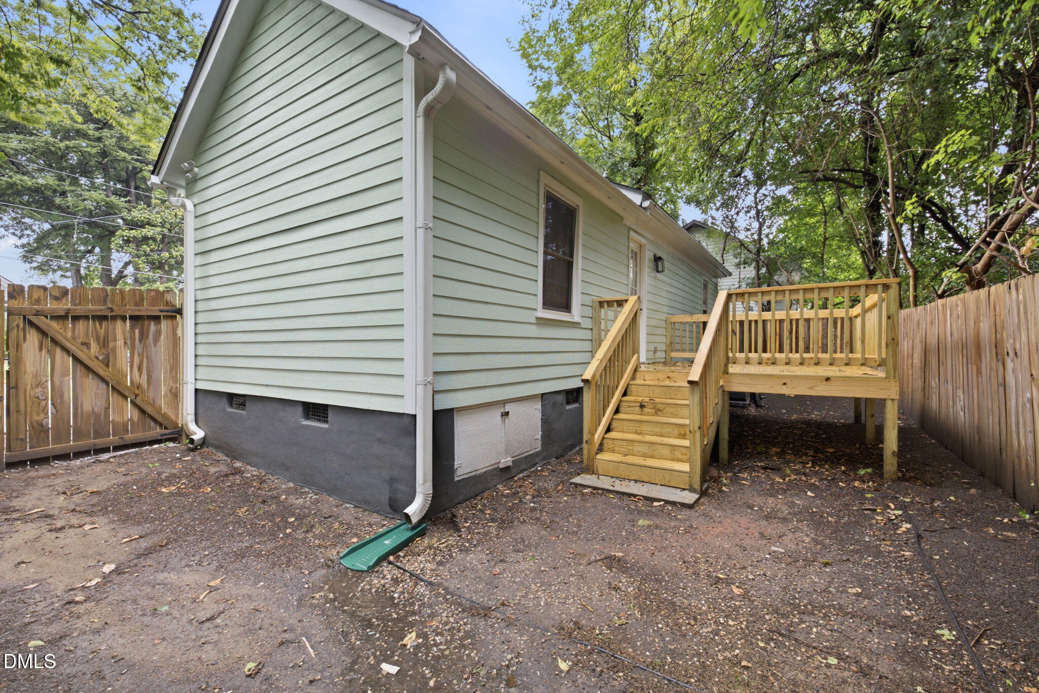 305 Freeman Street Property Photo 27