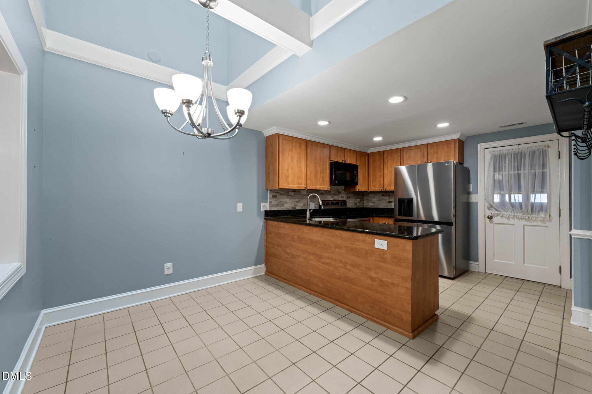 7605 Wellesley Park N Property Photo 24
