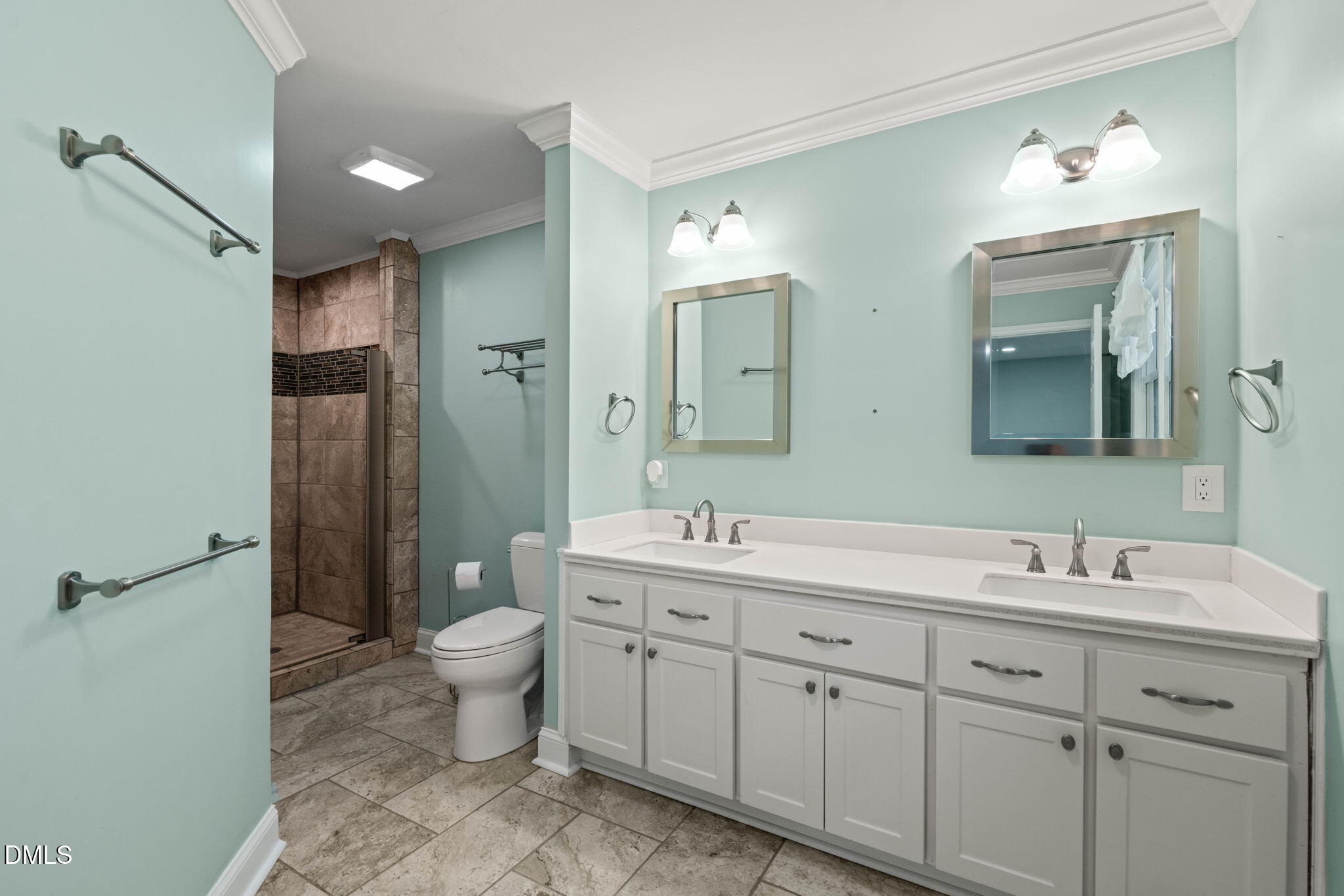 7605 Wellesley Park N Property Photo 31