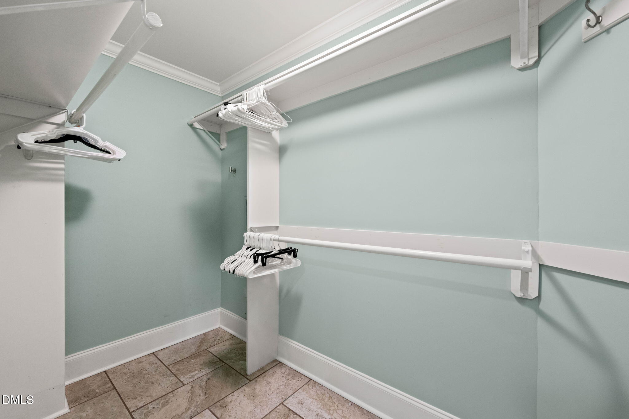 7605 Wellesley Park N Property Photo 34