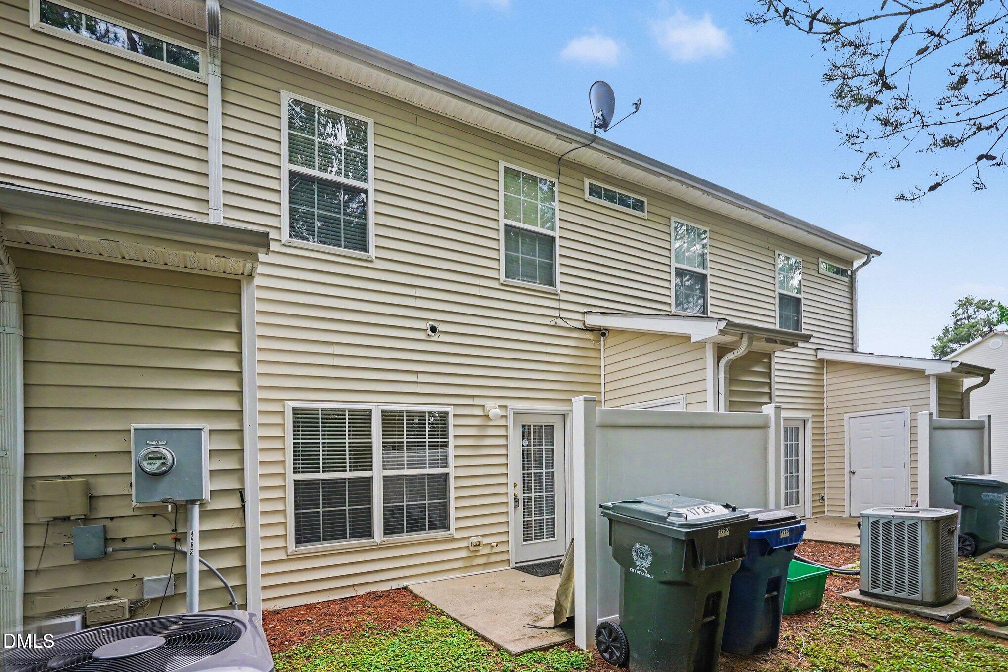 1720 Talon Ridge Way Property Photo 15