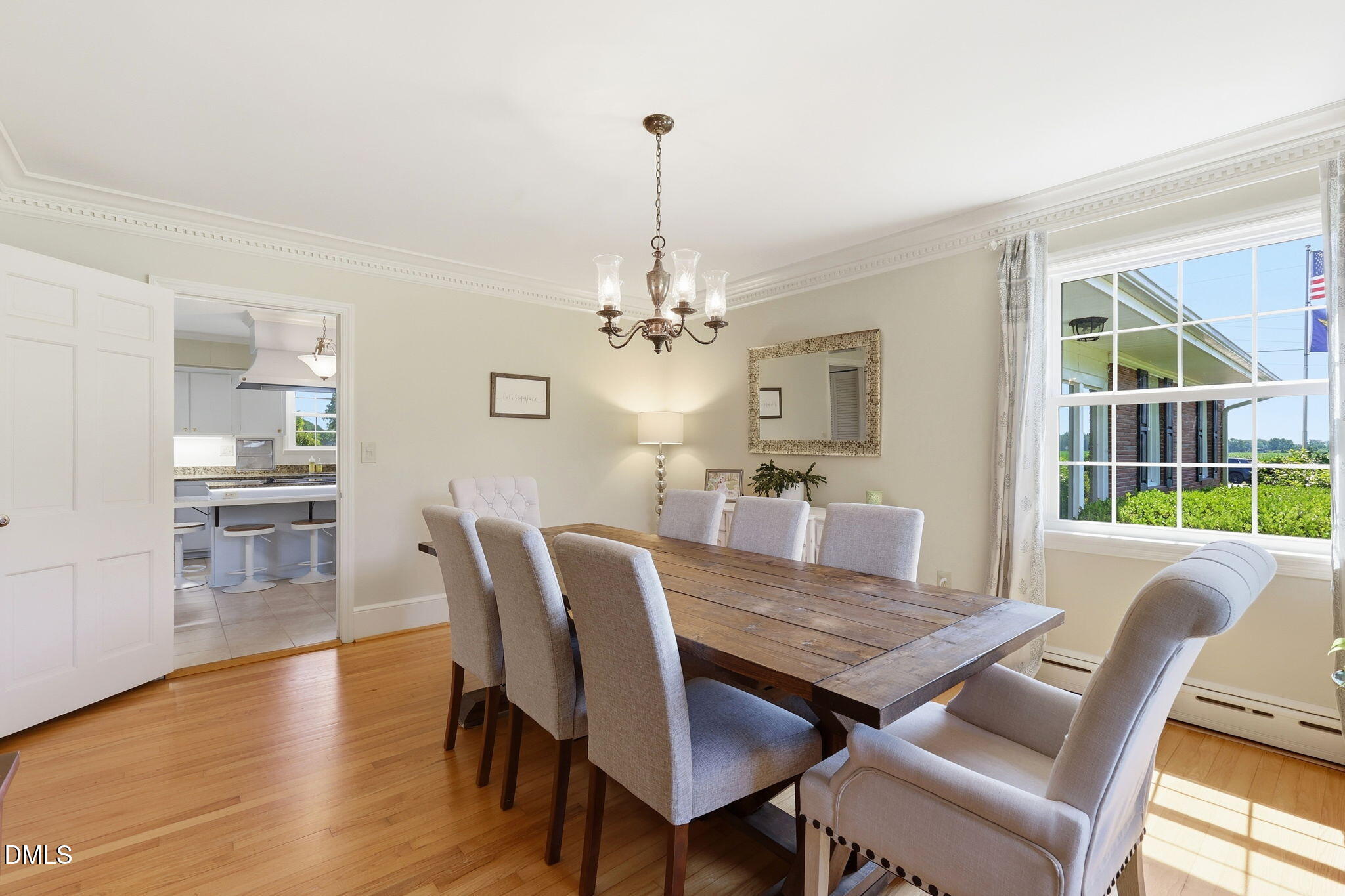 880 Wire Road Property Photo 10