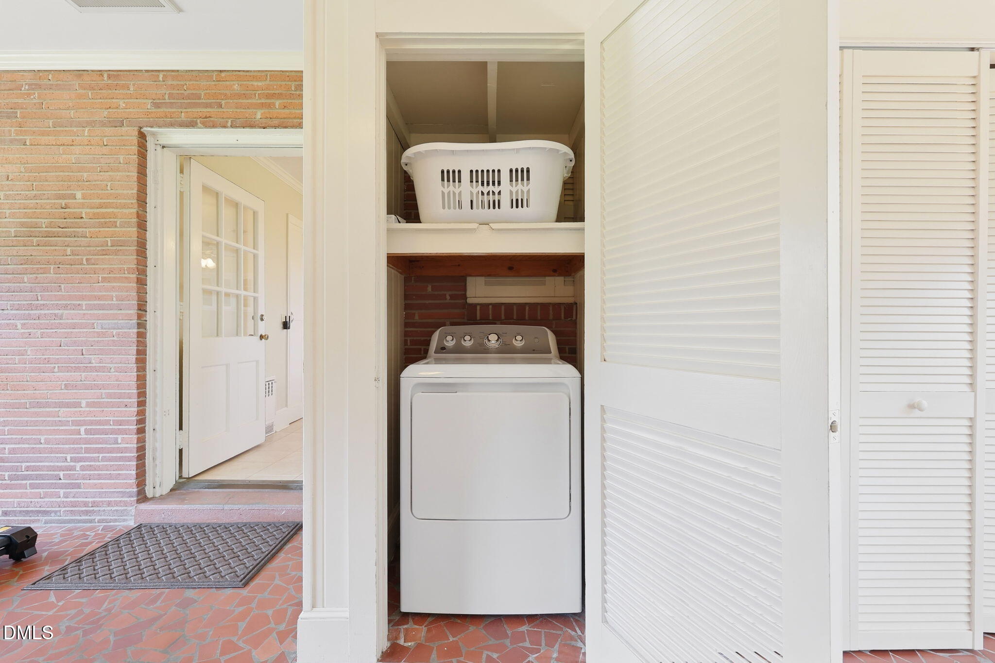 880 Wire Road Property Photo 26