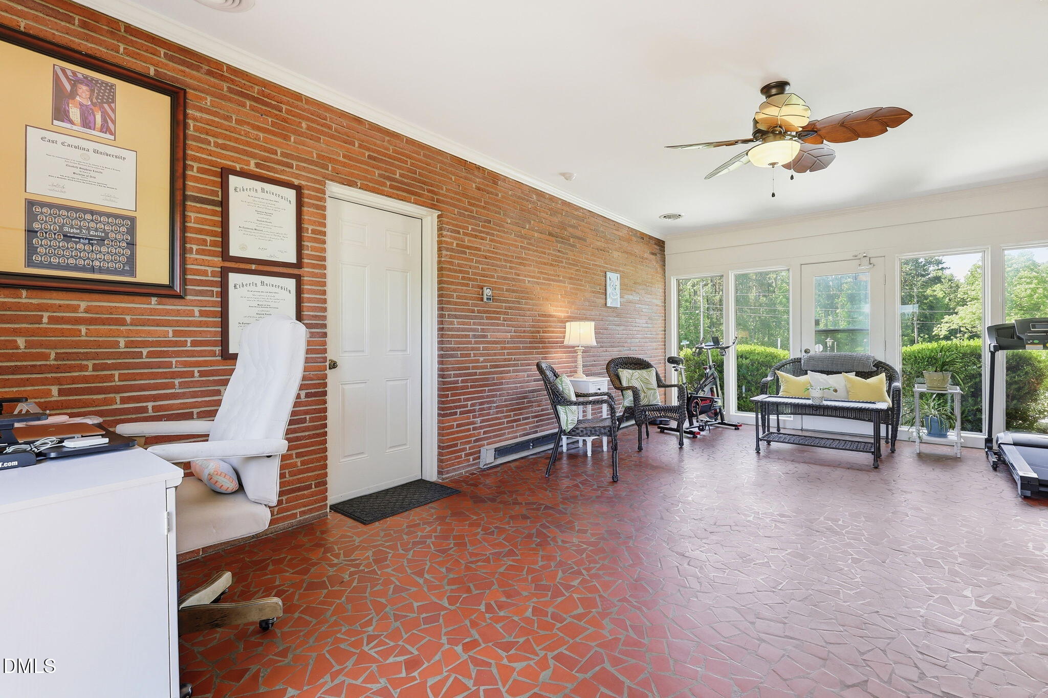 880 Wire Road Property Photo 37