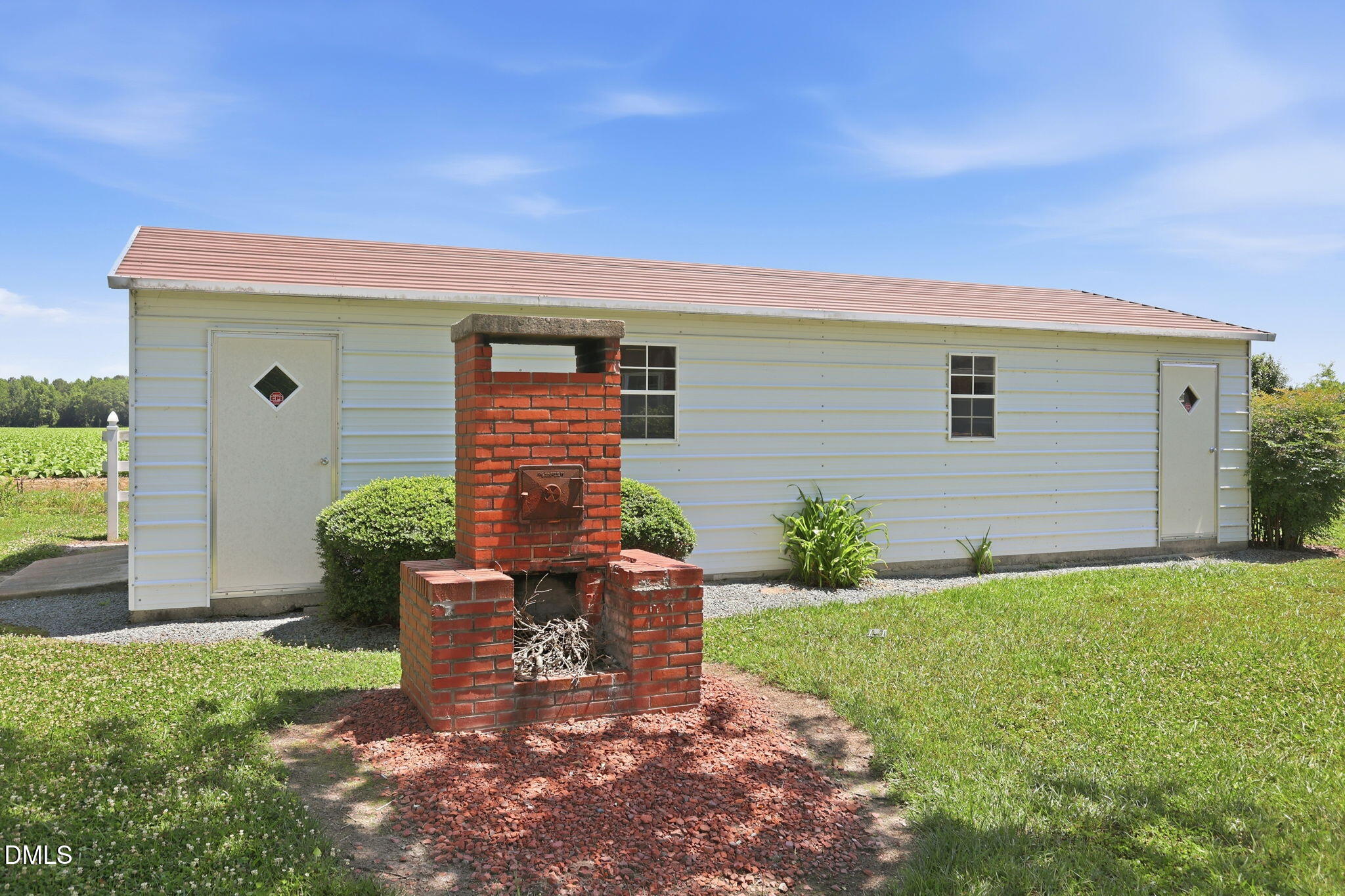 880 Wire Road Property Photo 40