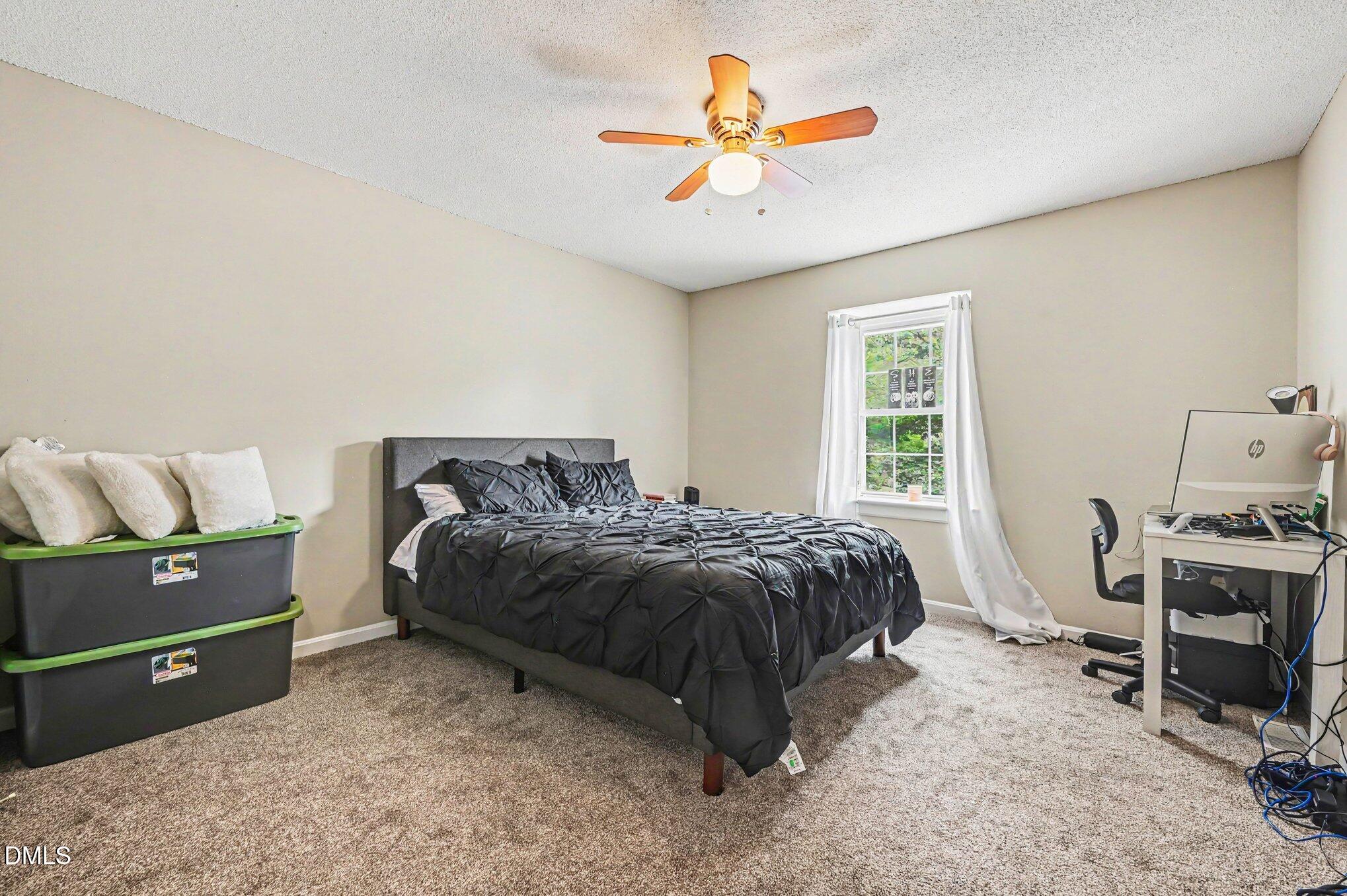 4704 Blue Bird Court #d Property Photo 18